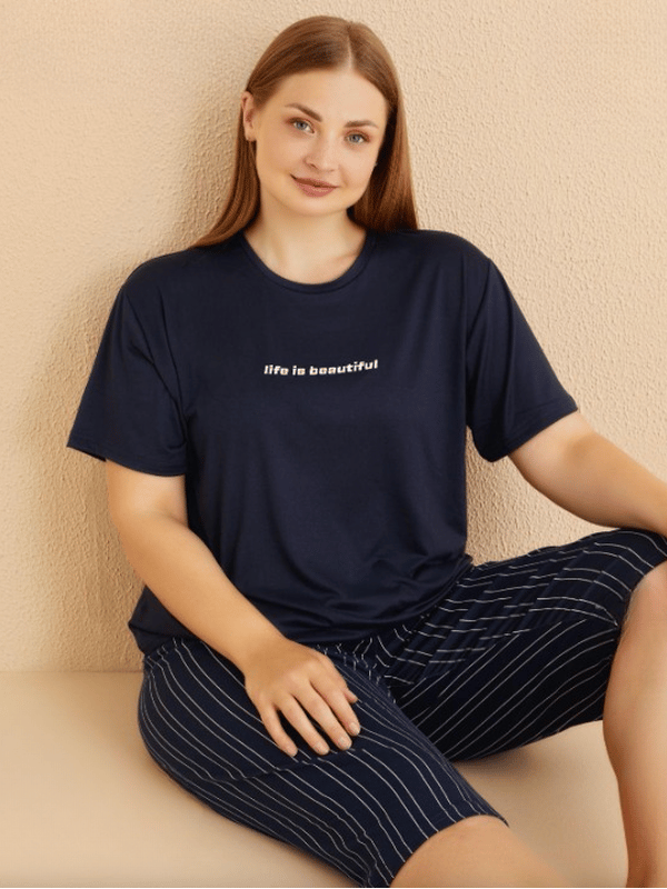 Mihra Yumuşak Dokulu Milan Kumaş Büyük Beden Kapri Pijama Takımı