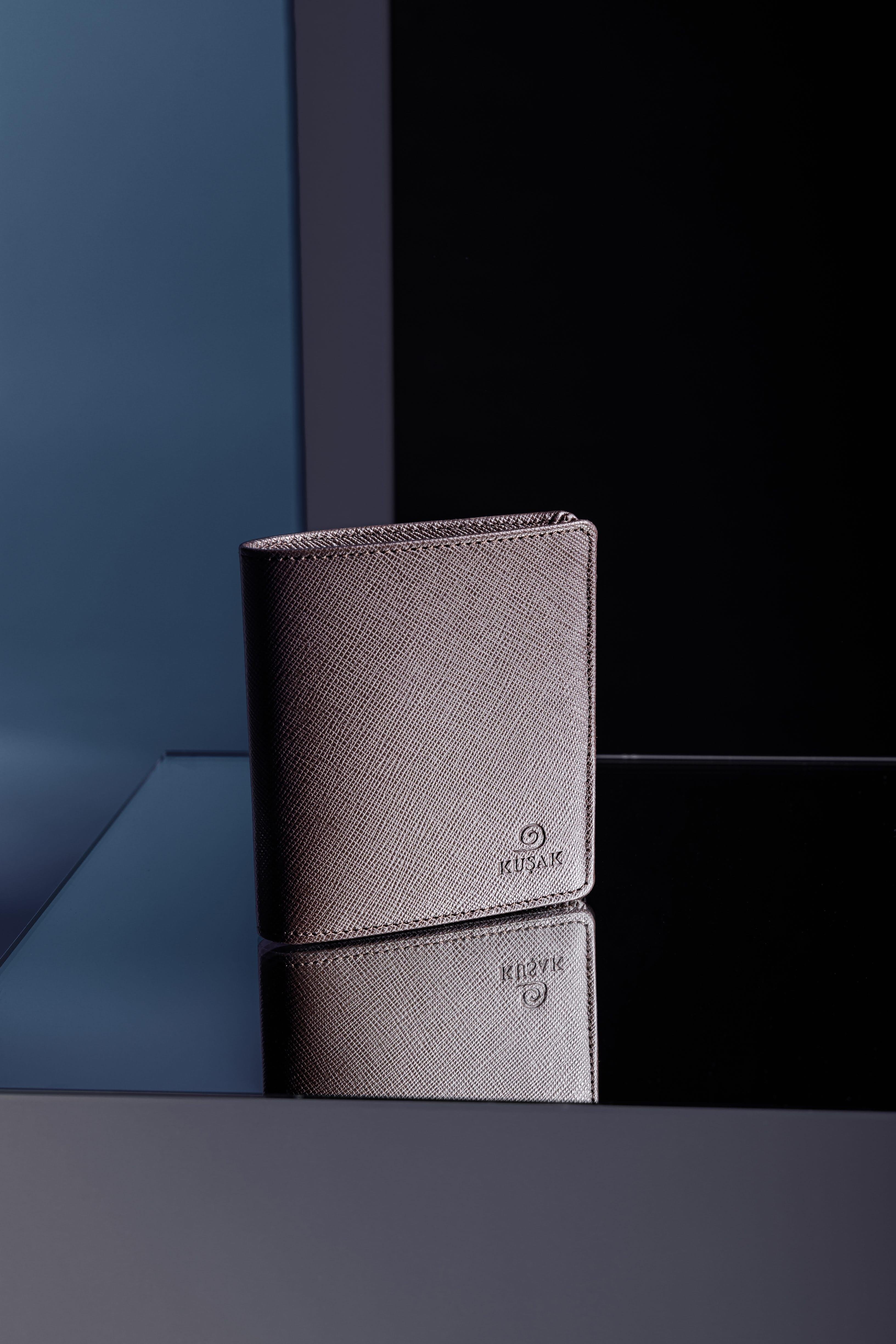 Düğmeli Deri Erkek Cüzdanı REMİN