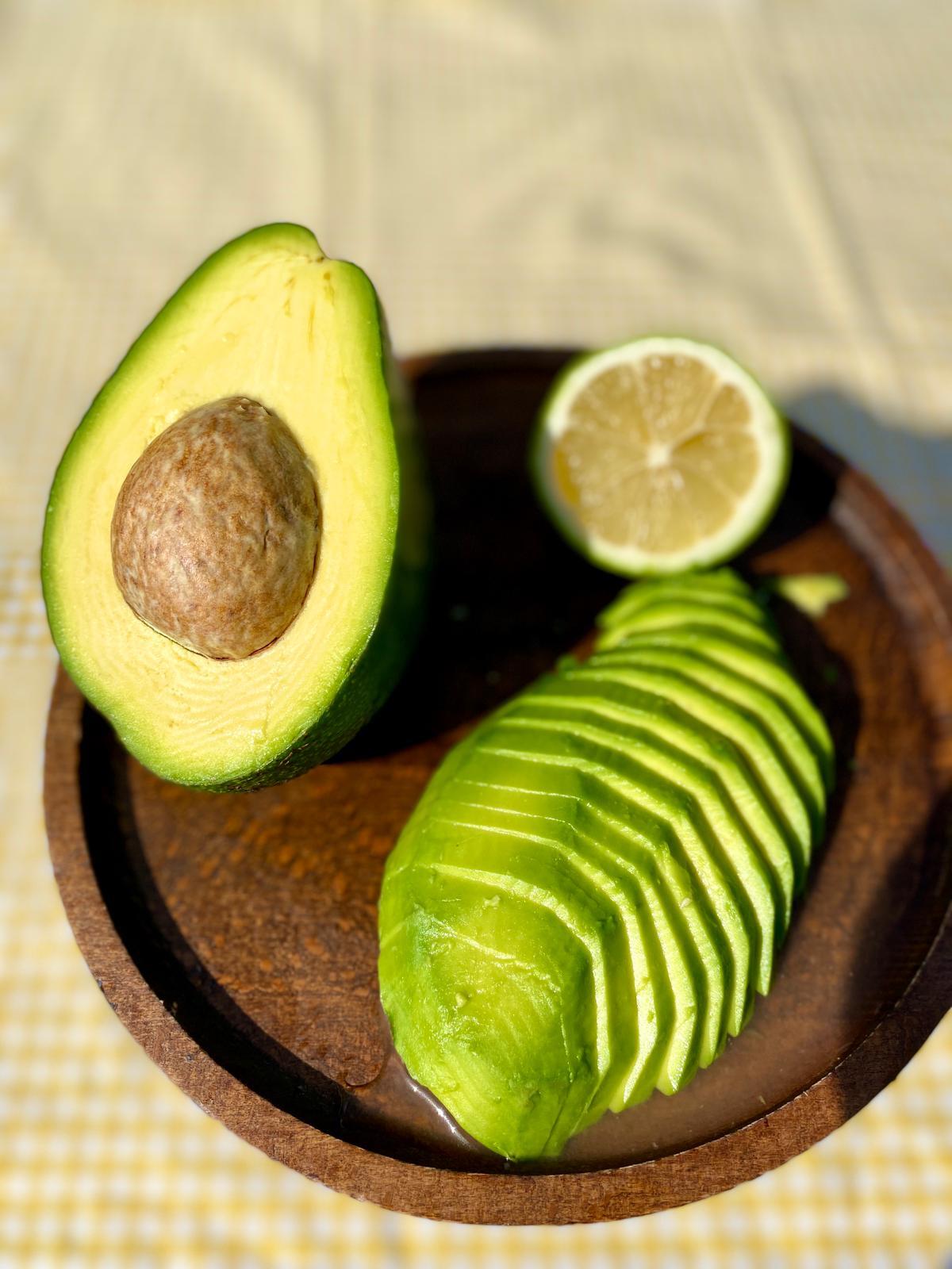 20 ADET FUERTE AVOKADO (200 gram ve üzeri )