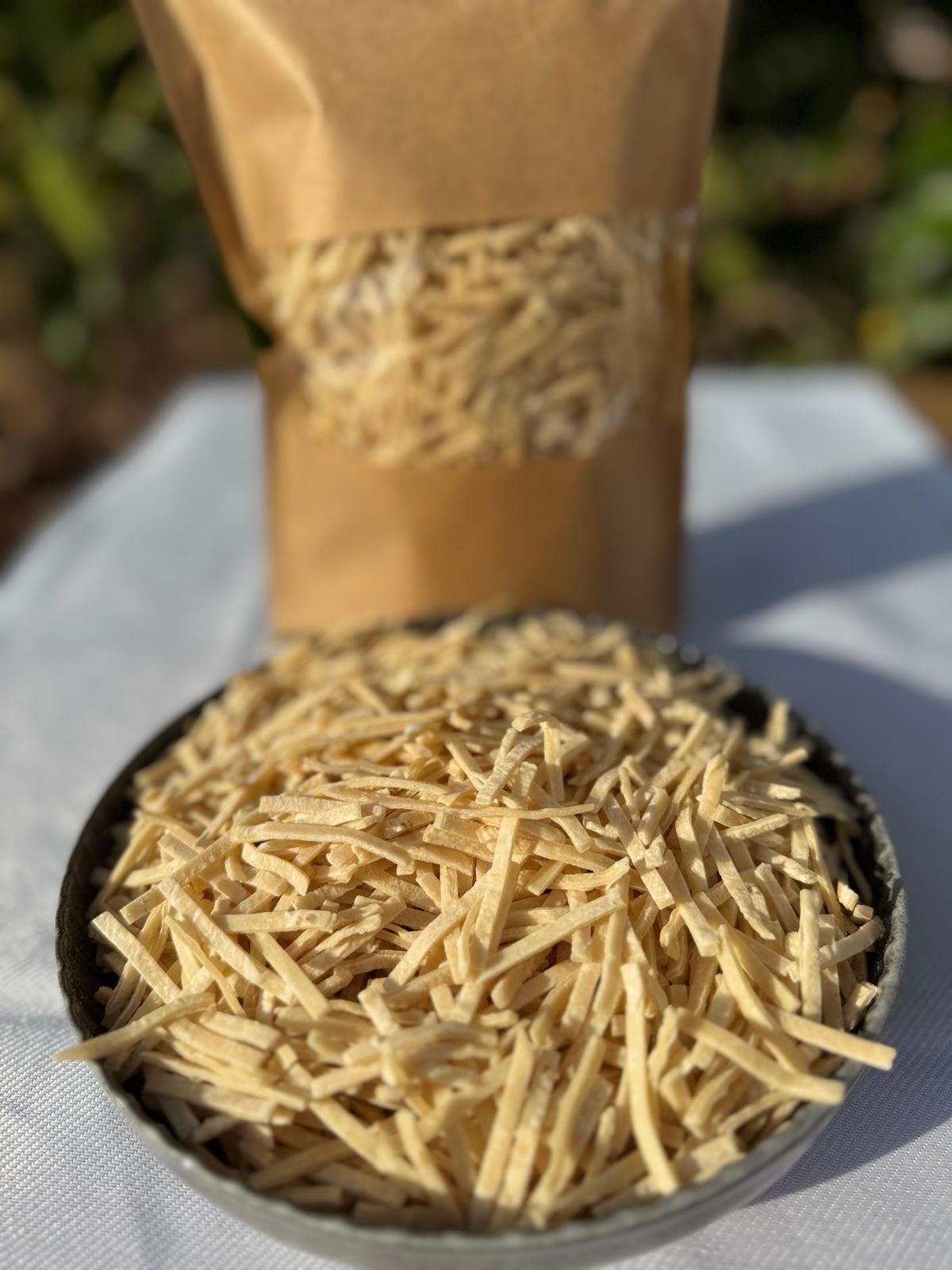 EV YAPIMI ERİŞTE (1 KG )