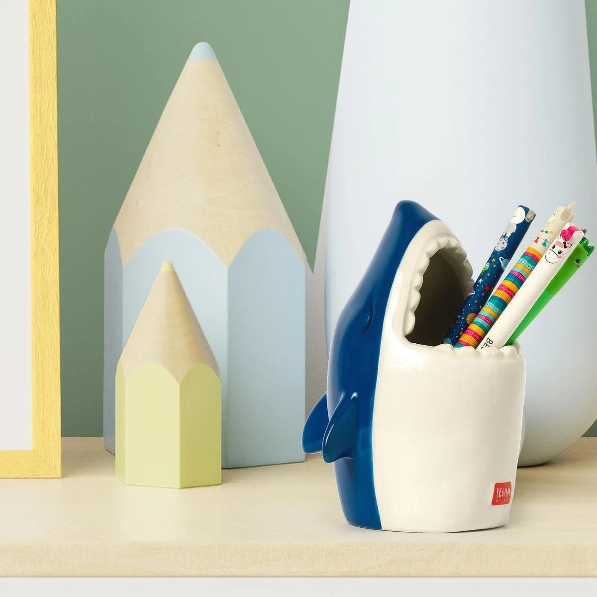 Legami Desk Friends Shark Masa Üzeri Kalemlik