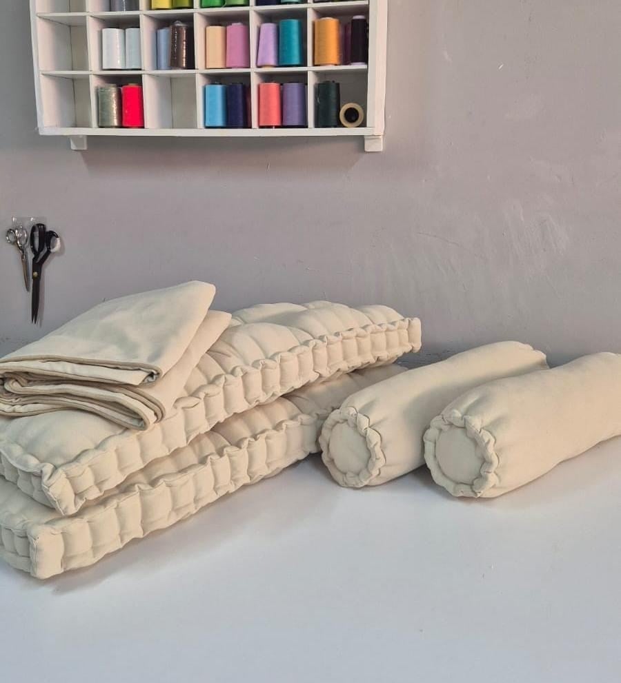 Sıvı İticili Keten Kumaş El İşçilikli Divan Seti