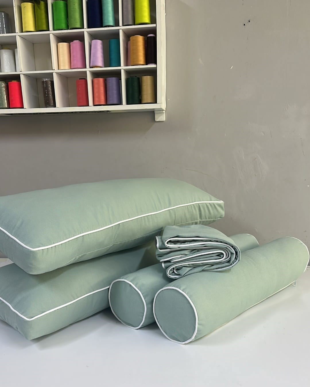 Sıvı İticili Keten Kumaş Fermuarlı Düz Model Divan Seti