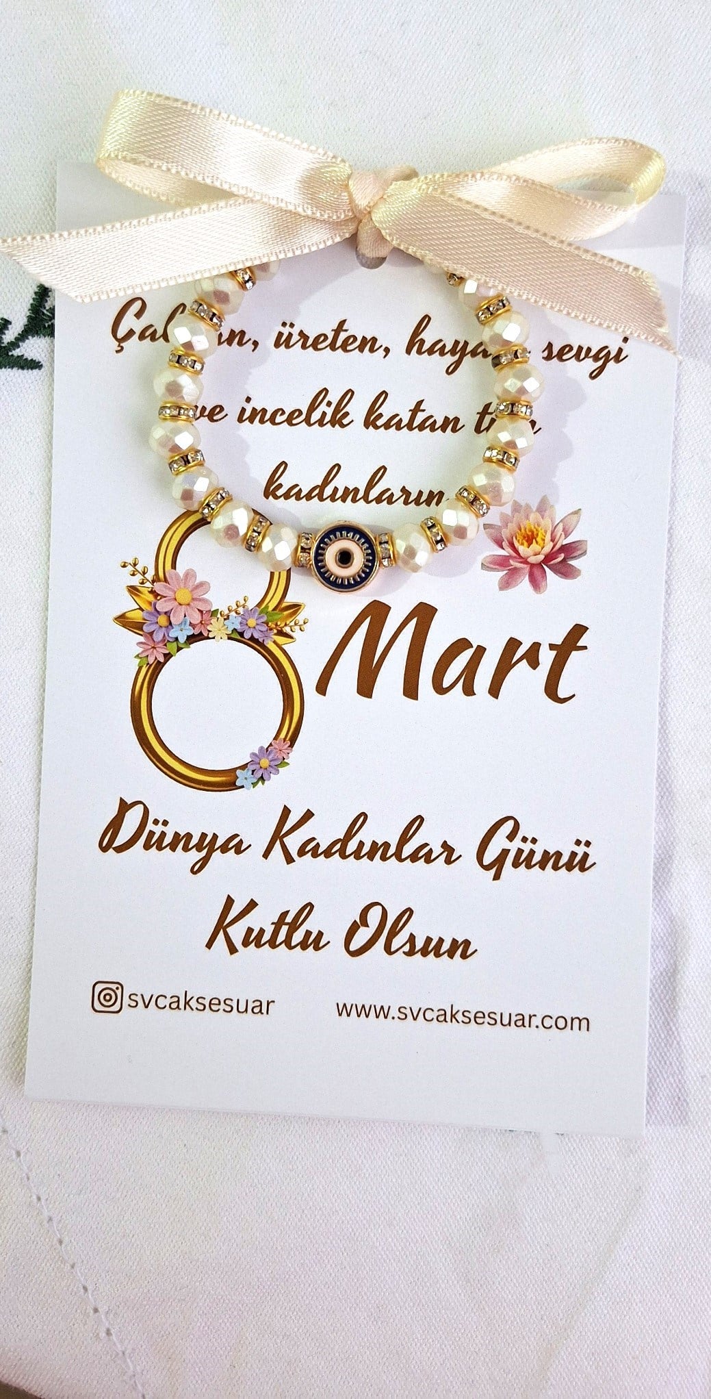Kadınlar Günü Hediyelik Zirkon Taşlı Bileklik - Beyaz