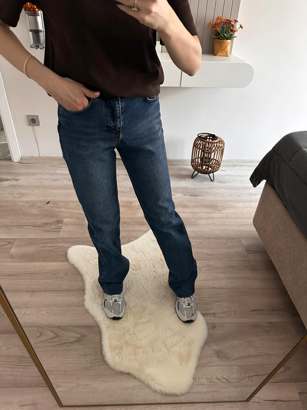 Straight Jean Lacivert