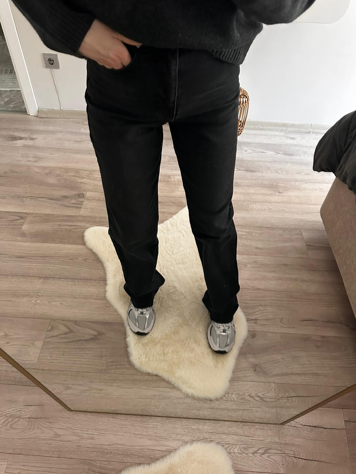 Straight Jean Siyah