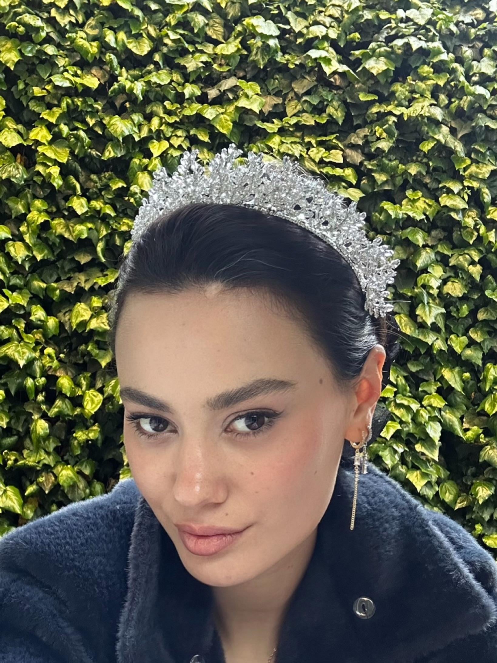 Daniel Model Zirkon Gelin Tacı
