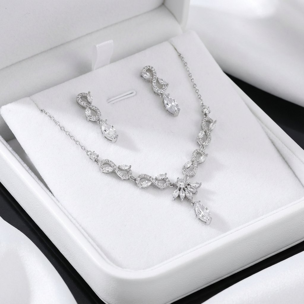 Grey Model Gold Zirkon Kolye Seti