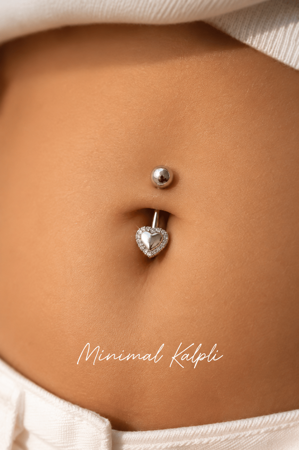 Çelik Kalp Figürlü Minimal Göbek Piercing Gümüş Renk