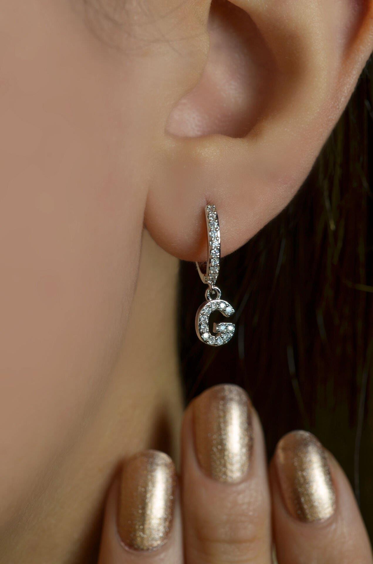 Gümüş Renkli G Harfi Küpe Tekli