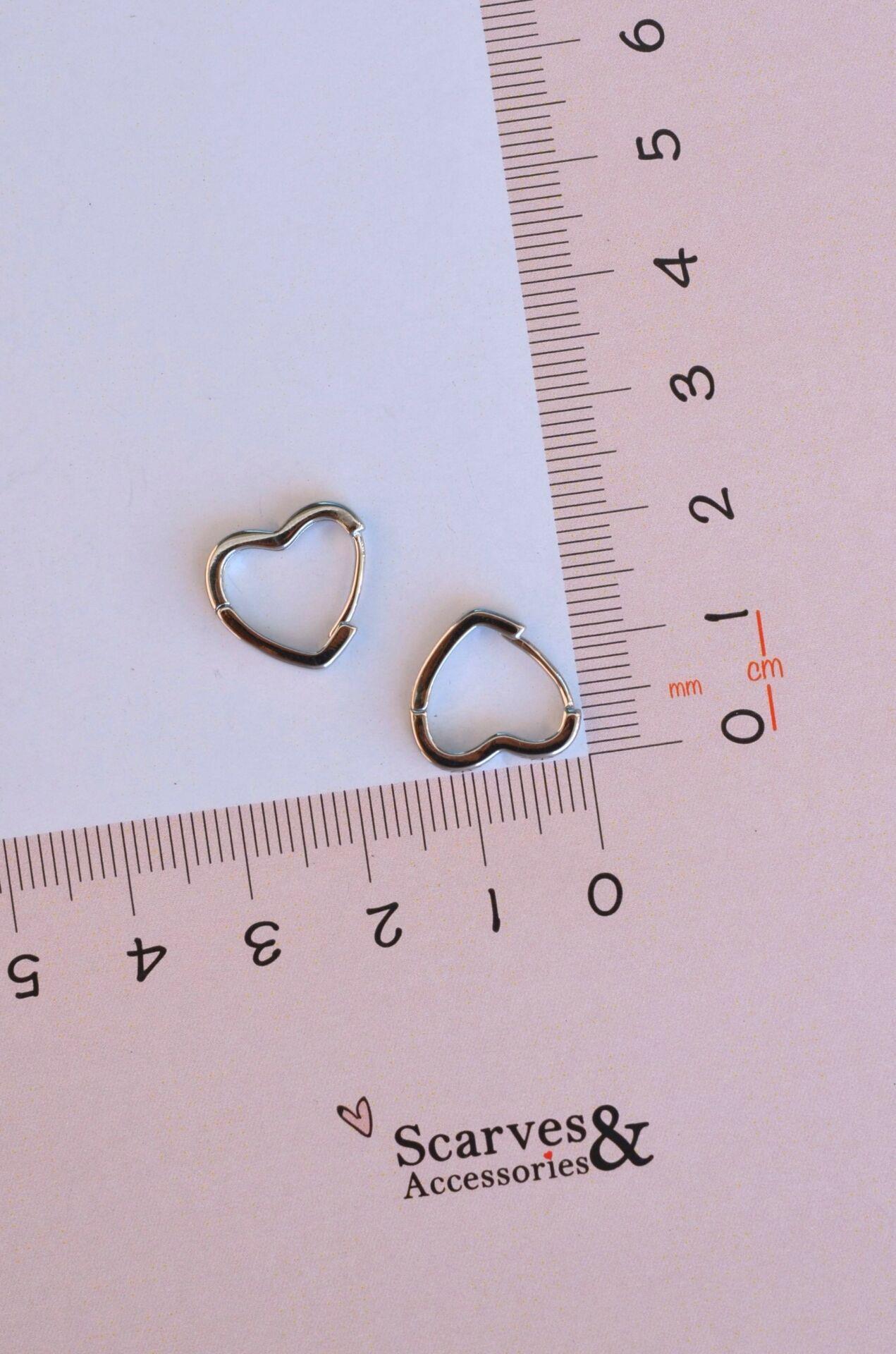 Kalp Model Mini Küpe Gümüş Renkli