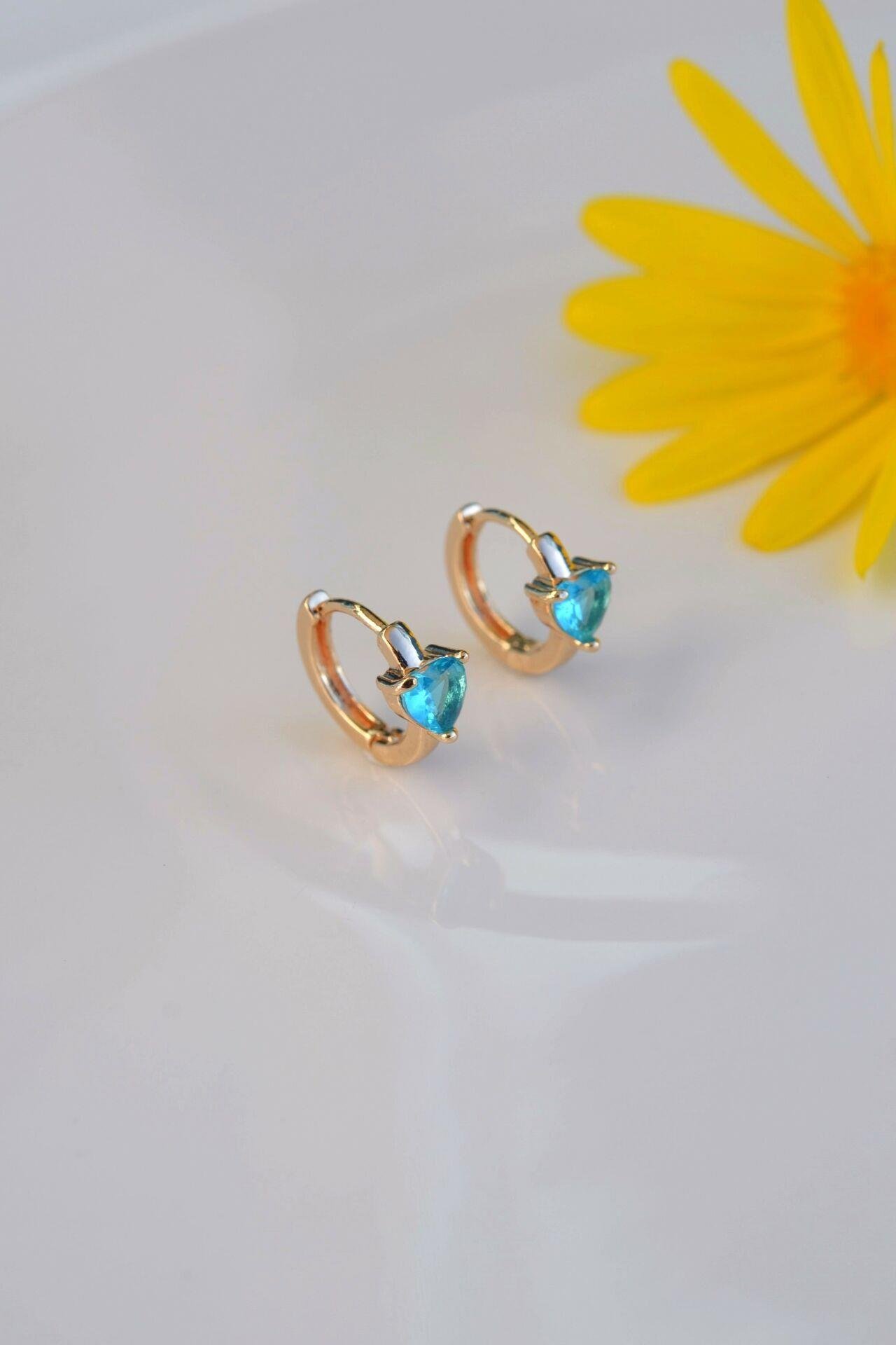 Turquaz Mavi Kalp Taşlı Mini Halka Küpe