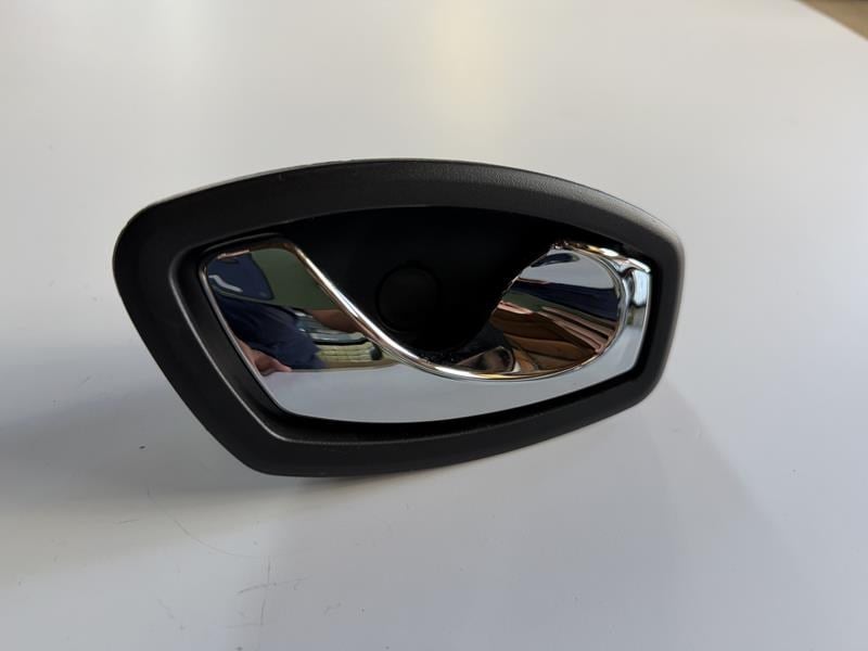 KAPI İÇ AÇMA KOLU - KROM -SAĞ FLUENCE - MEGANE III - OZAR - 806733790R