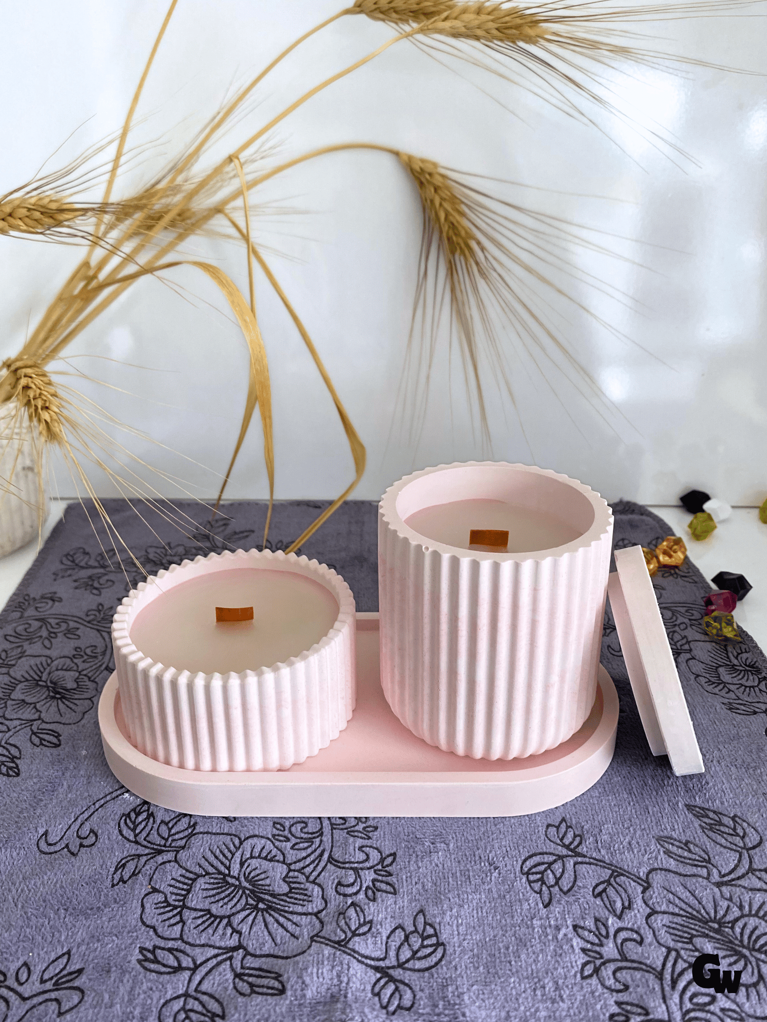 Desenli Desing 3'lü Set Kokulu Mumluk Dekoratif Mum Seti(AÇIK PEMBE)(KOKULU)(4 PARÇA)