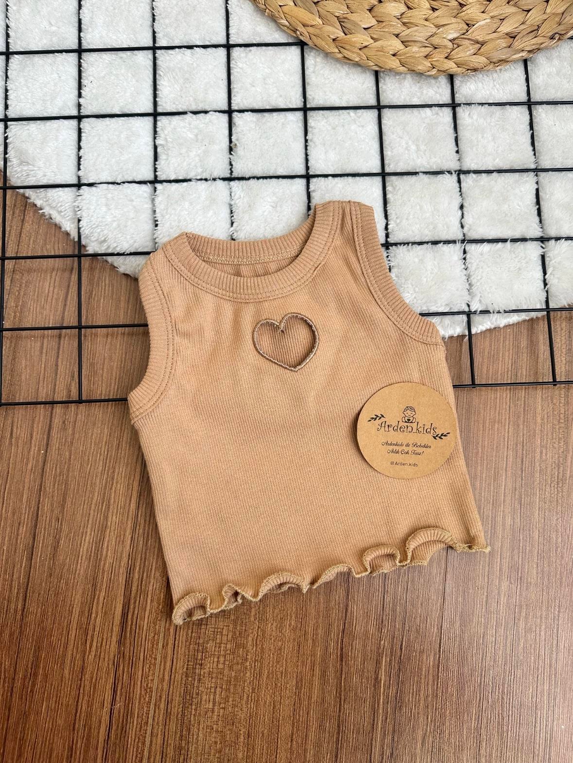 2-7 Yaş Bej Kalpli Crop Top