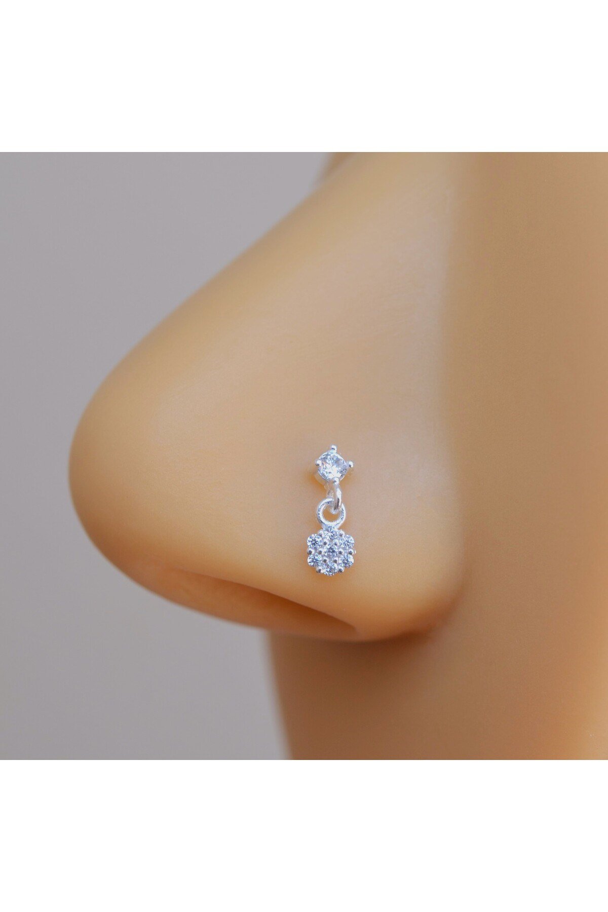 925 Ayar Gümüş Çiçek Sallantılı Burun Hızma Piercing