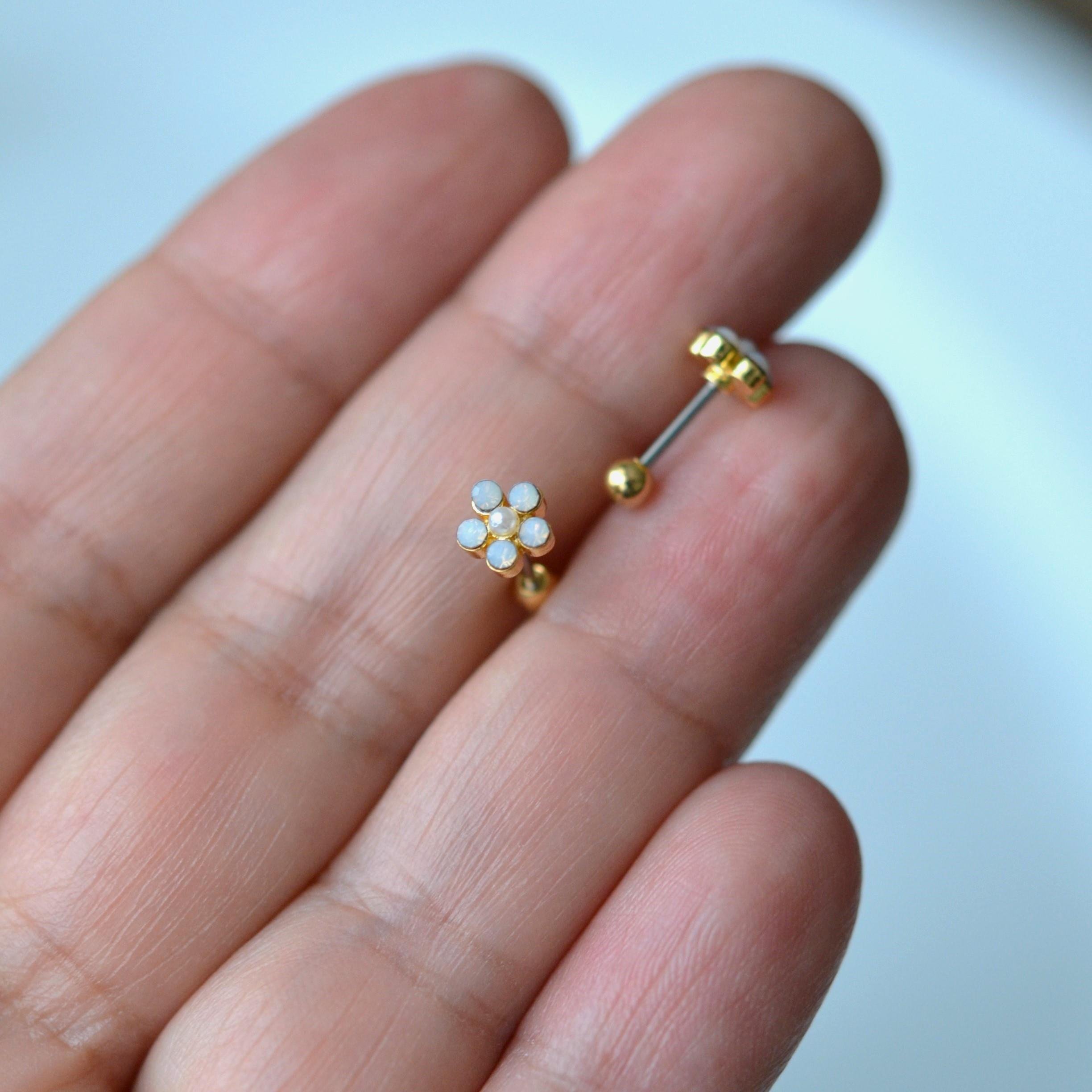 Çiçekli Helix Piercing Kıkırdak Cerrahi Çelik Gold Renk