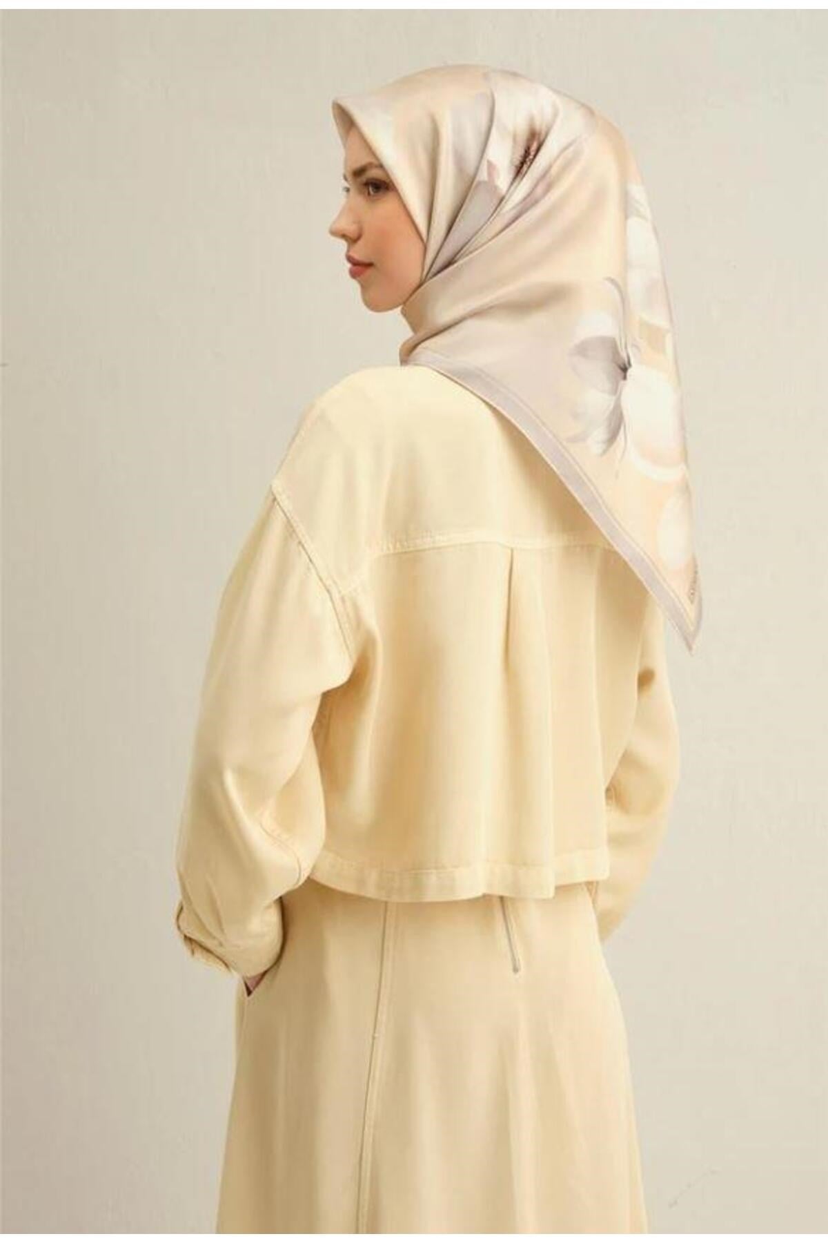 2025 Desenli Saf İpek Twill Eşarp 9305-82