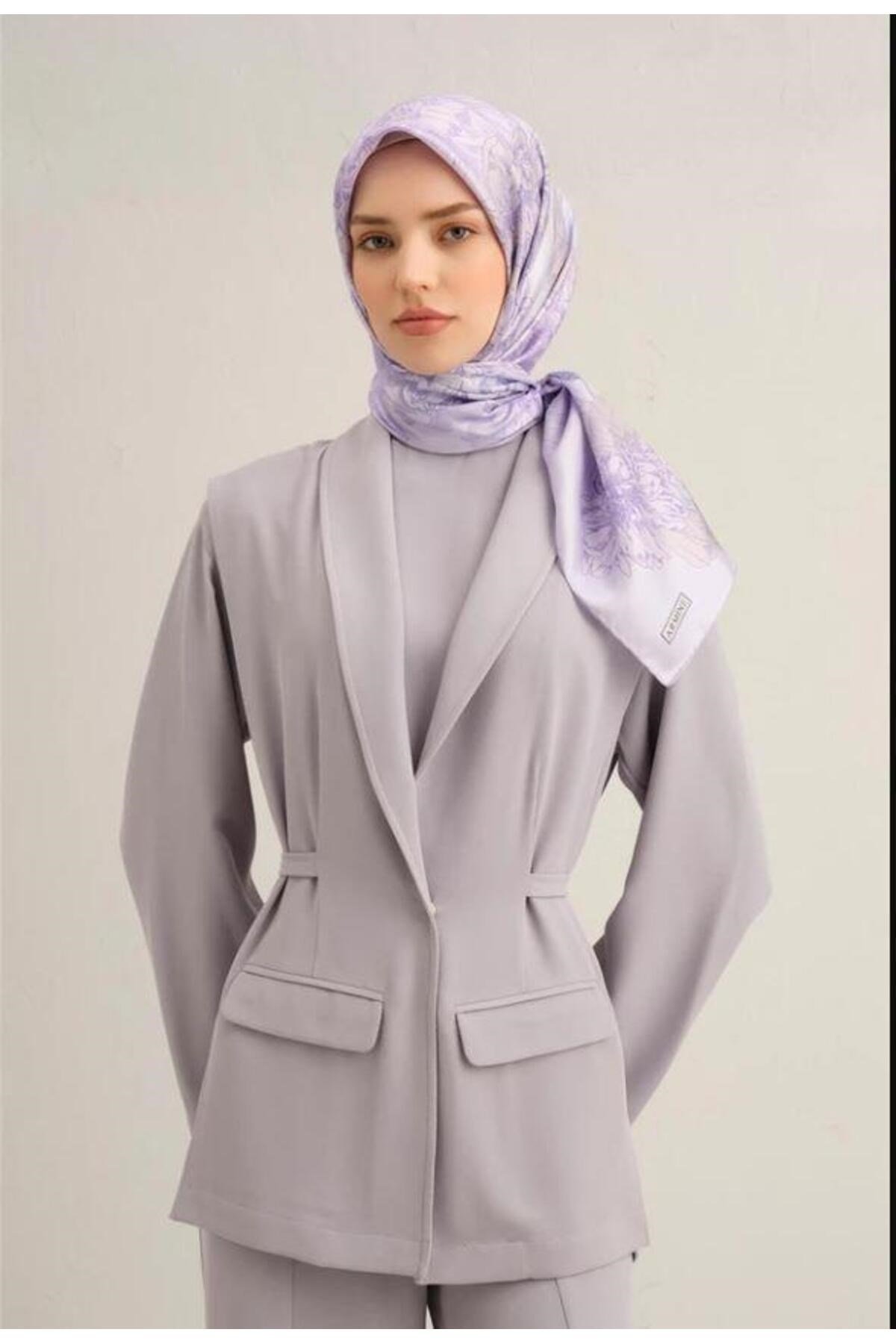 2025 Desenli Saf İpek Twill Eşarp 9330-82