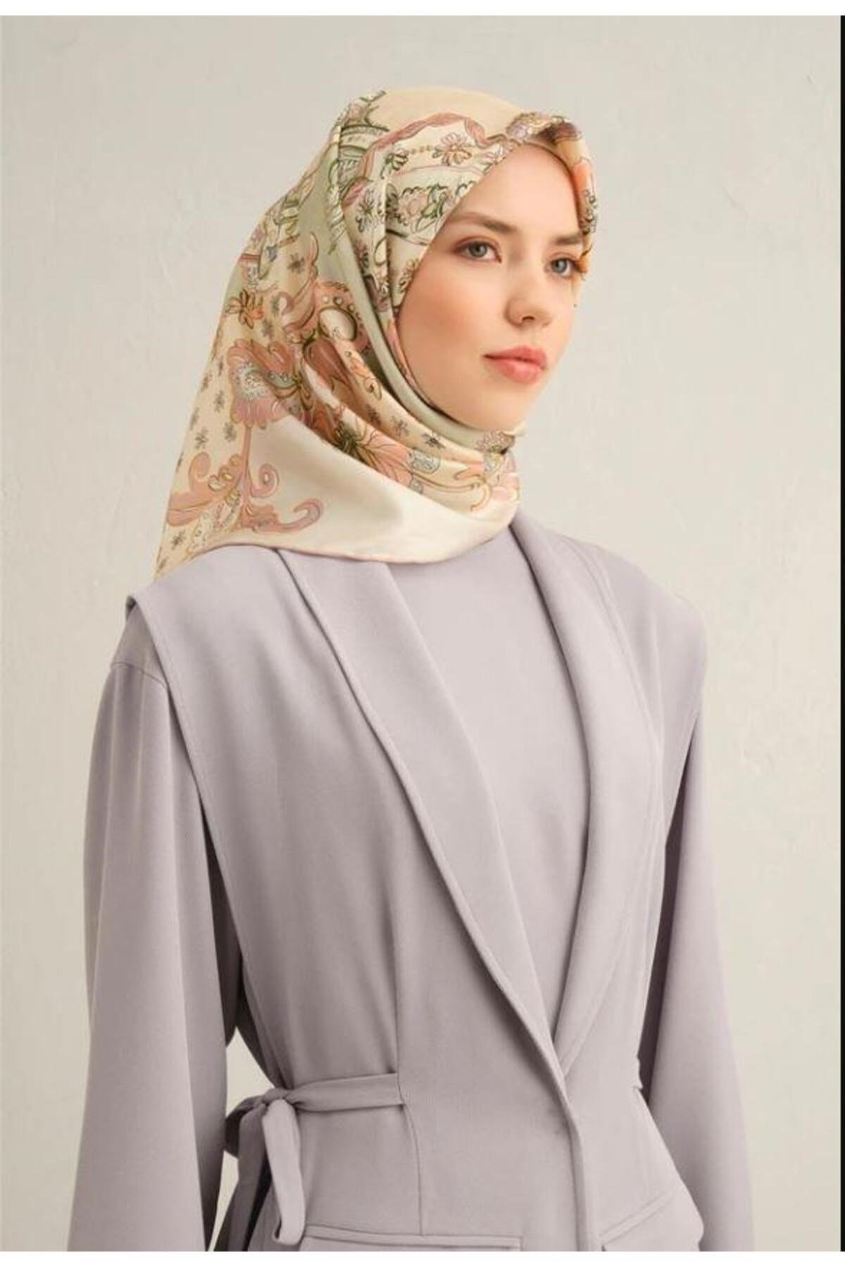 2025 Desenli Saf İpek Twill Eşarp 9338-21