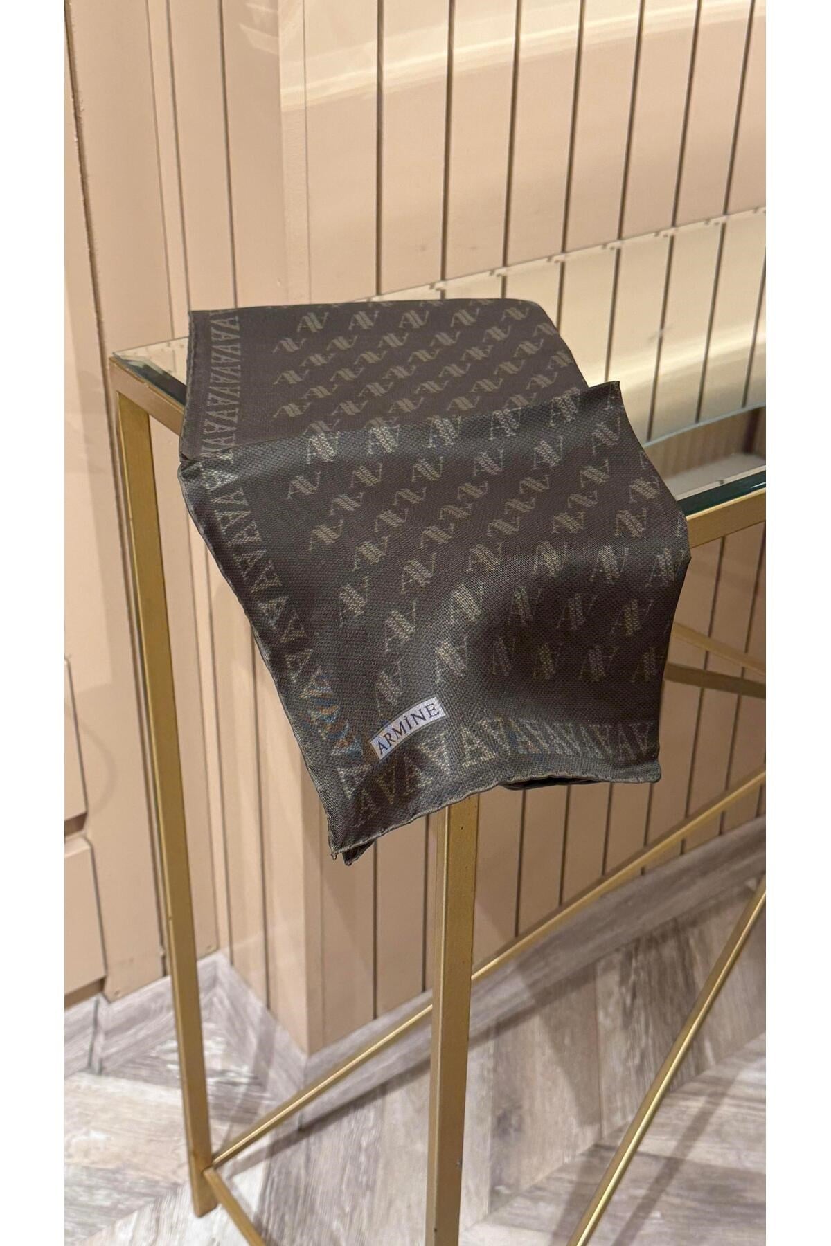2025 Desenli Saf İpek Twill Eşarp 9412-83