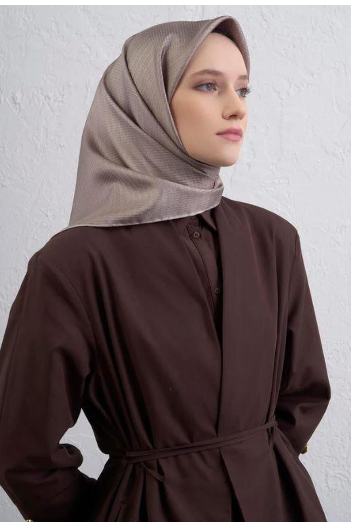2025 Desenli Saf İpek Twill Eşarp 9415-08