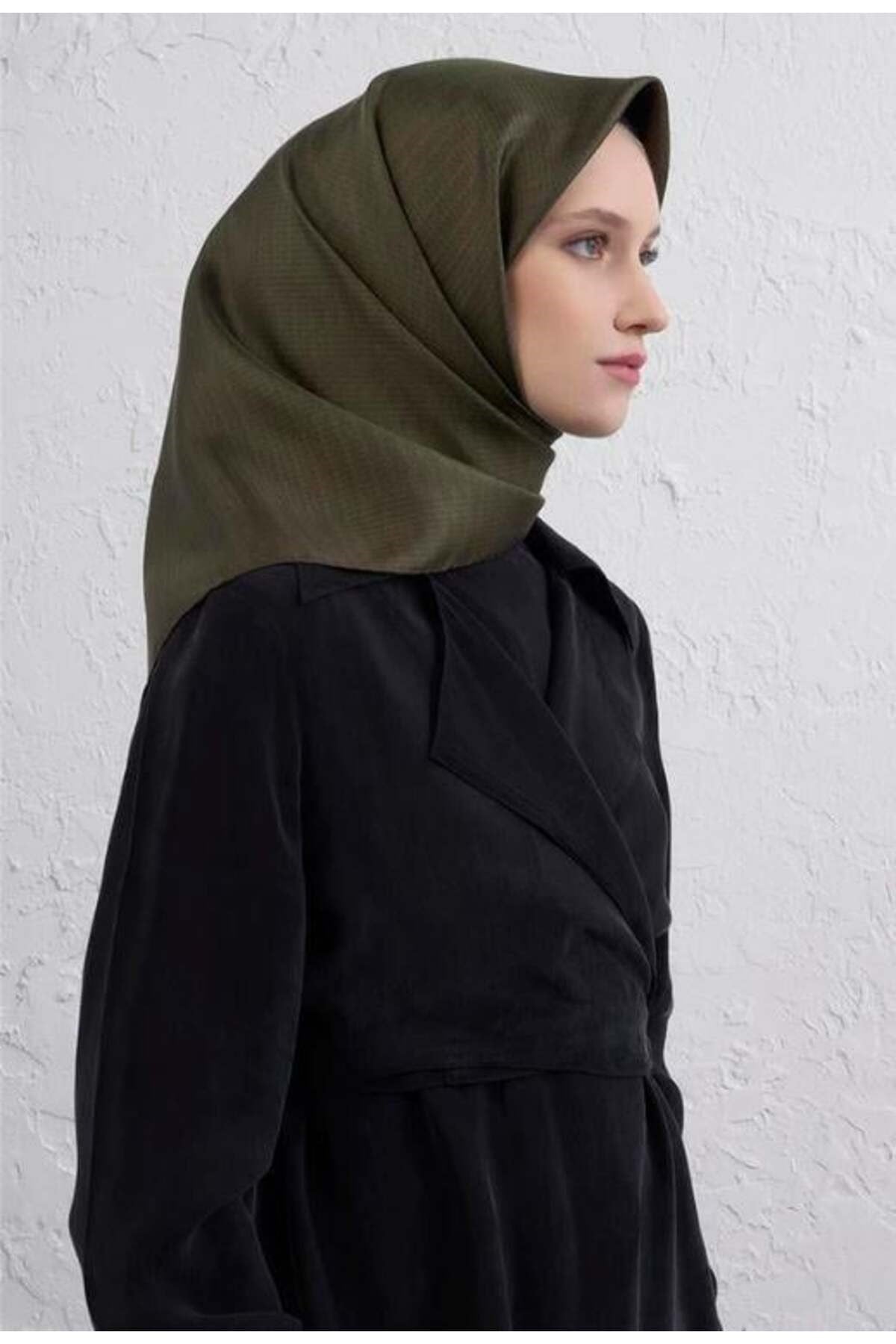 2025 Desenli Saf İpek Twill Eşarp 9415-03
