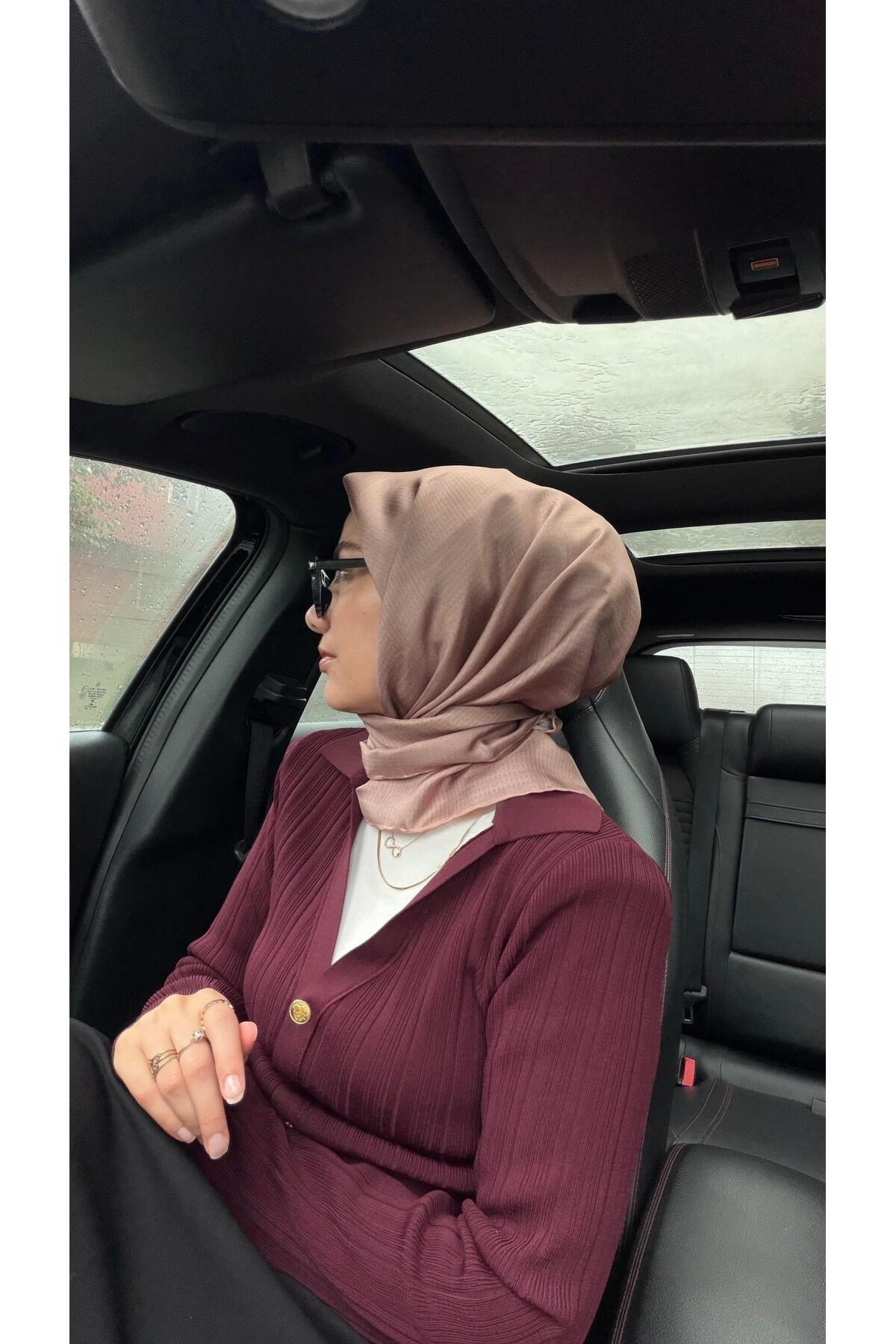 2025 Desenli Saf İpek Twill Eşarp 9415-32