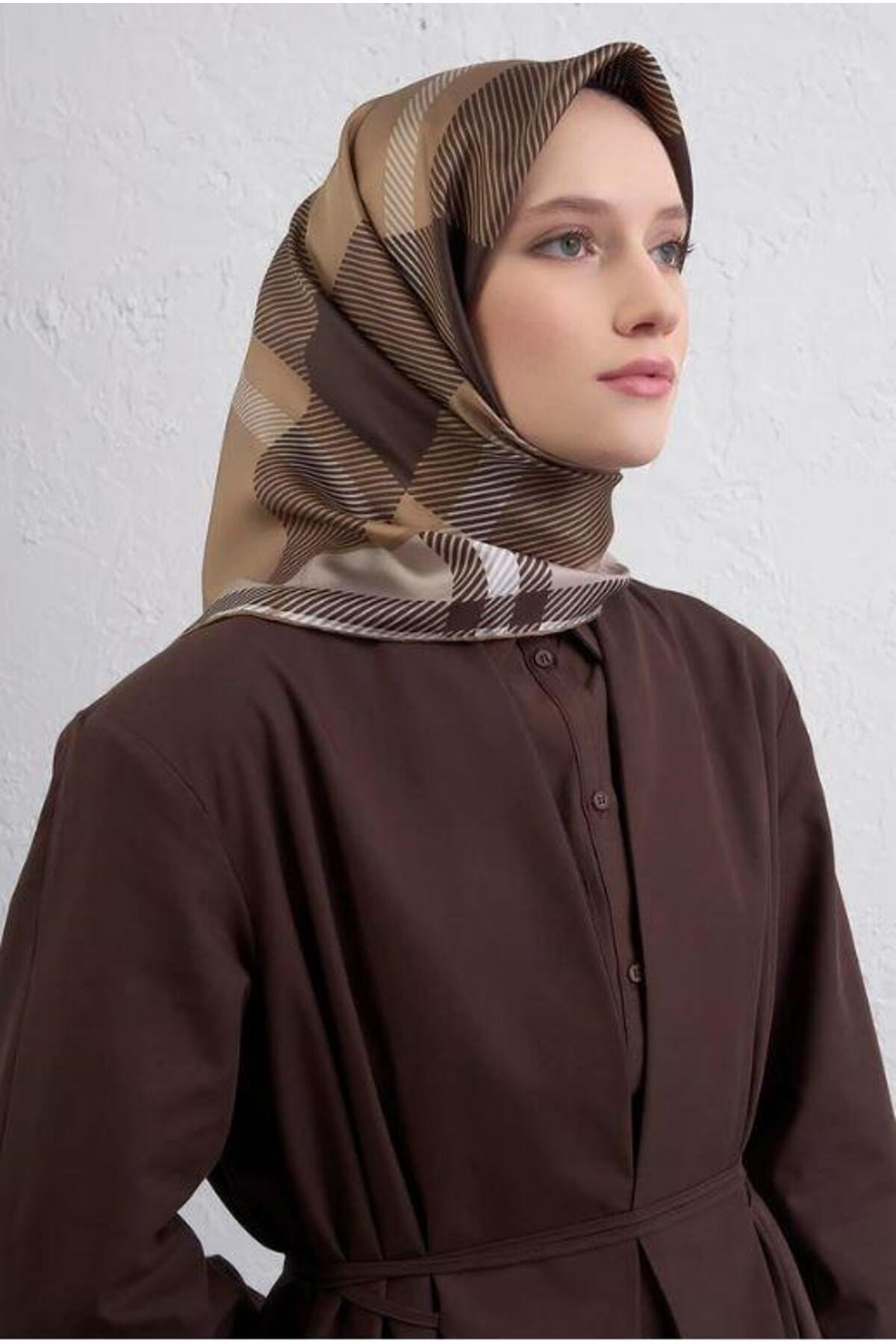 2025 Desenli Saf Twill İpek Eşarp 9418-50