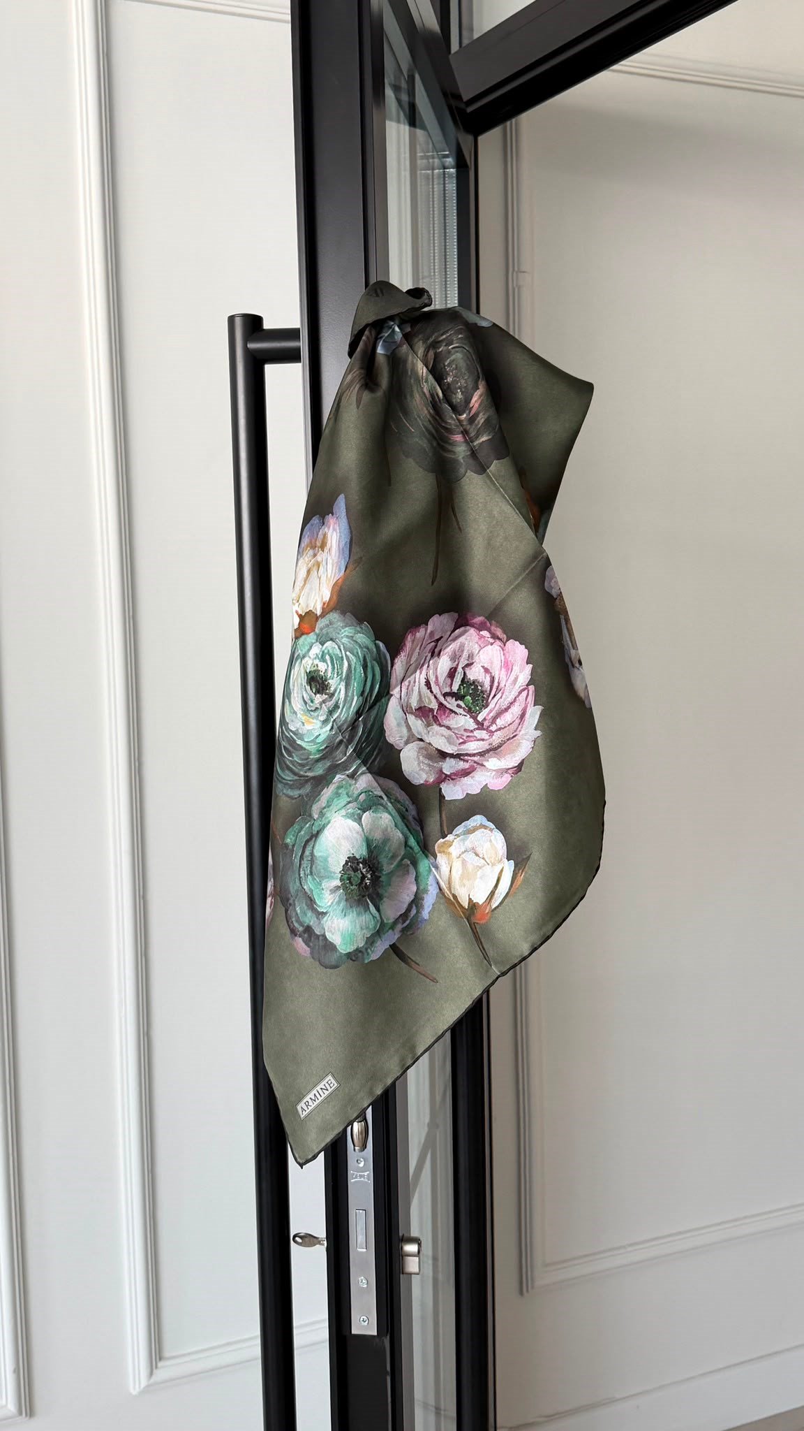 Armine 2025 Desenli Saf İpek Twill Eşarp 9419-50