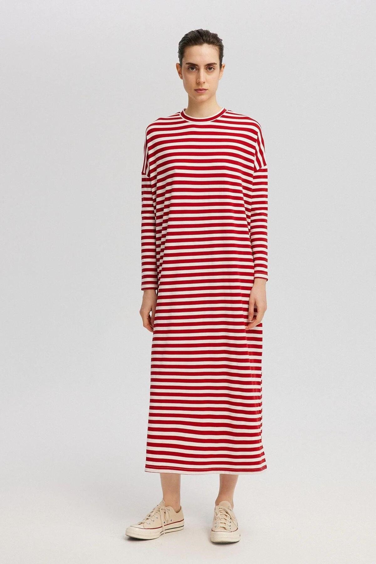 Çizgili Oversize Elbise Kırmızı