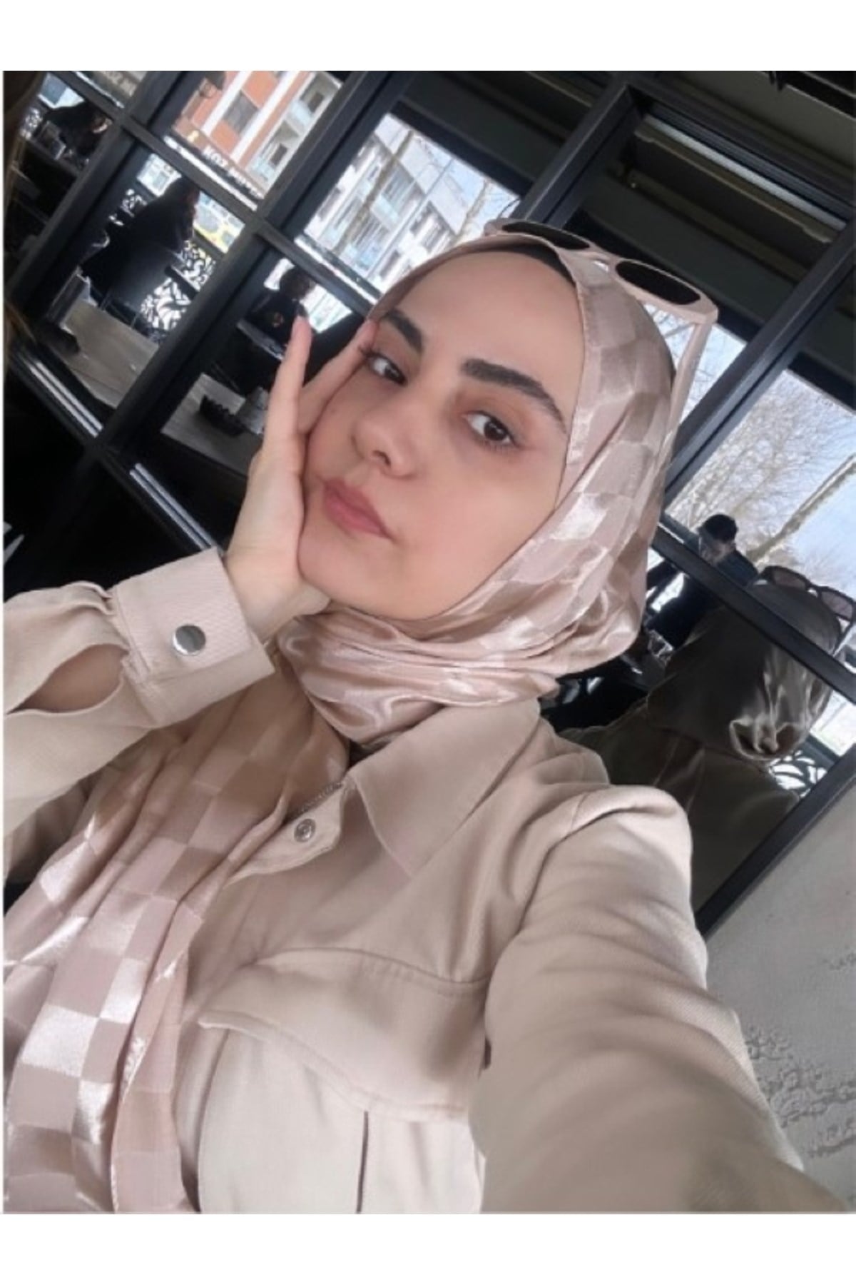 Dama Şal Sütlü Kahve
