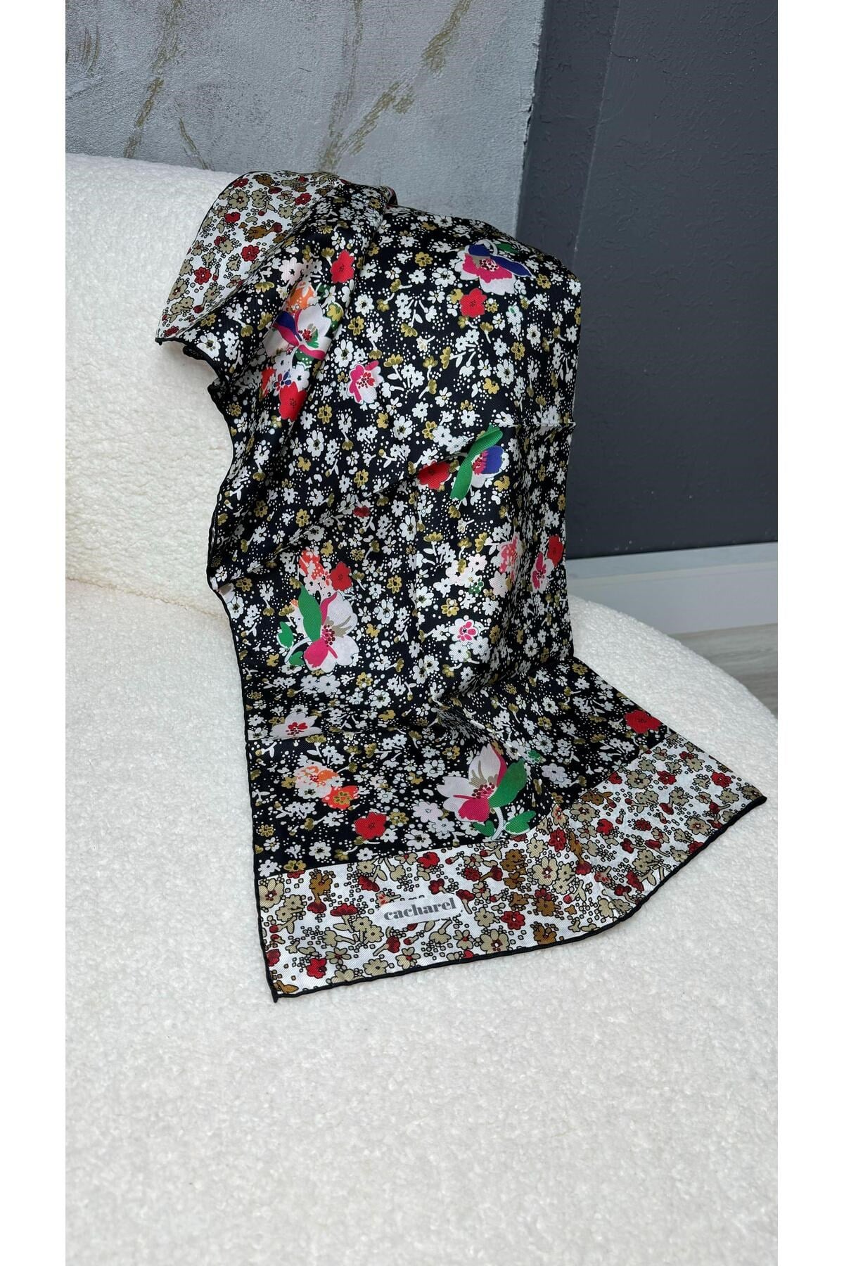 Desenli İpek Twill Eşarp 912
