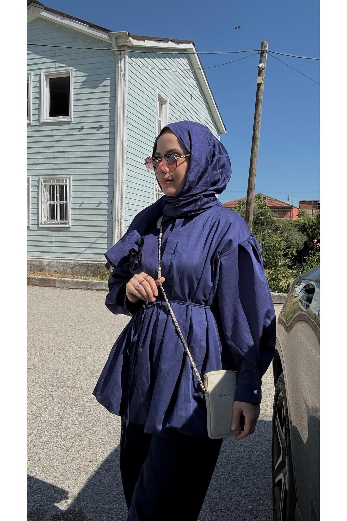 Gül Detaylı Gömlek Lacivert