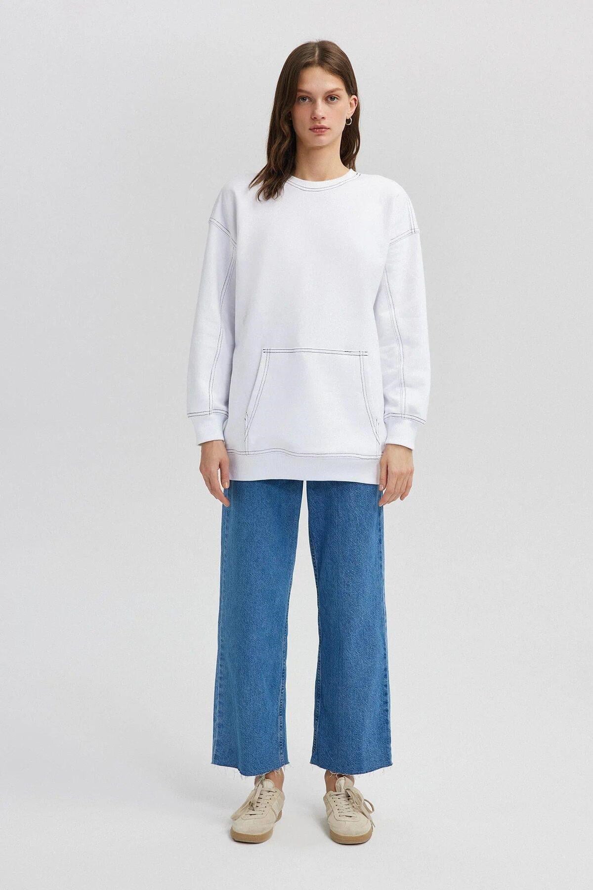 Kontrast Dikişli Oversize Sweatshirt Beyaz