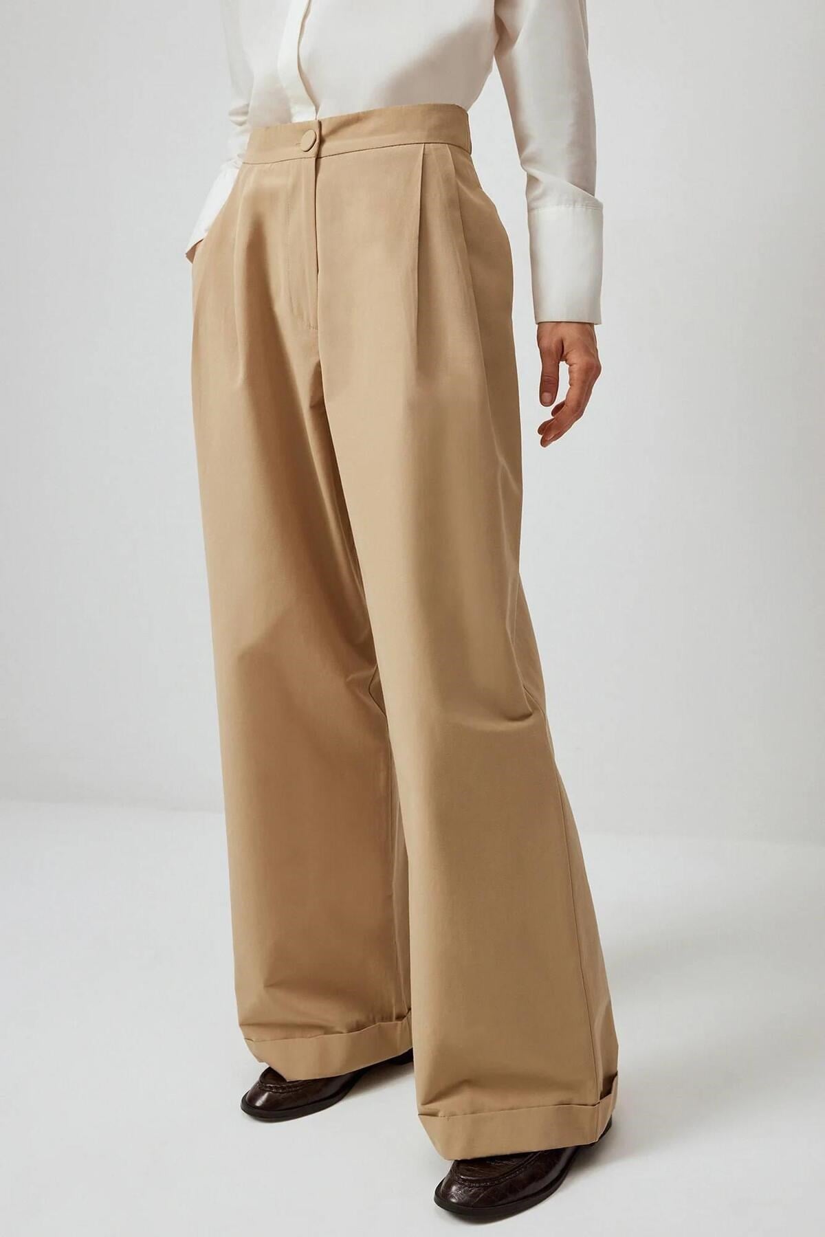 Pileli Relax Fit Pantolon Bej