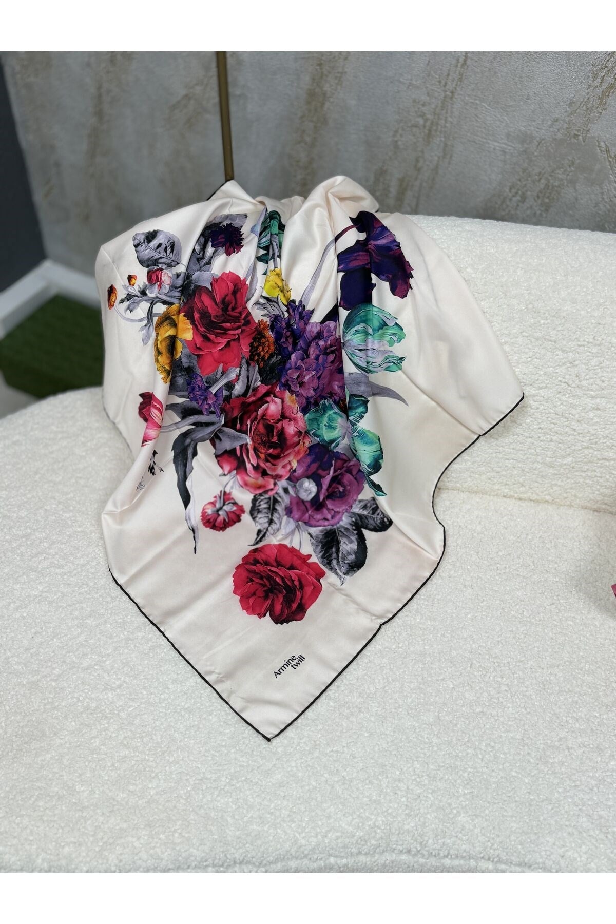Semra İlhan - Armine Polyester Eşarp