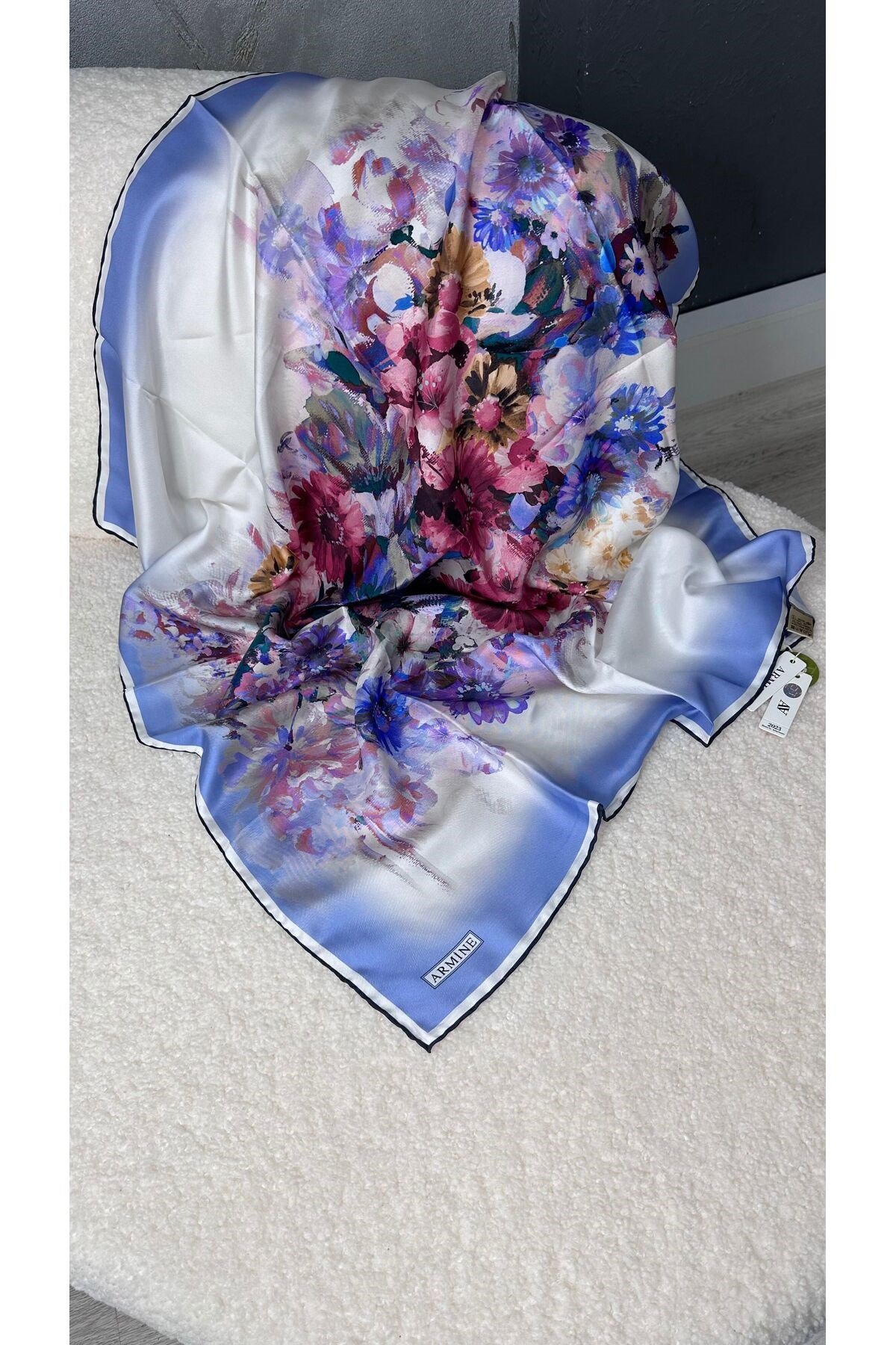 Semra İlhan - Armine Twill İpek Eşarp