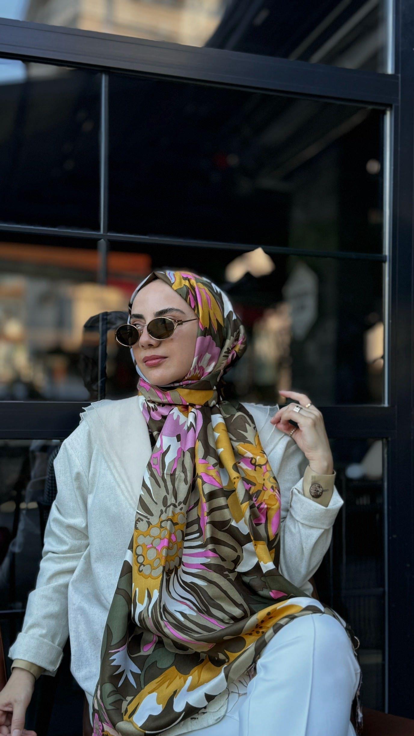 İpekevi Nihavent Desenli İpek Şal Haki