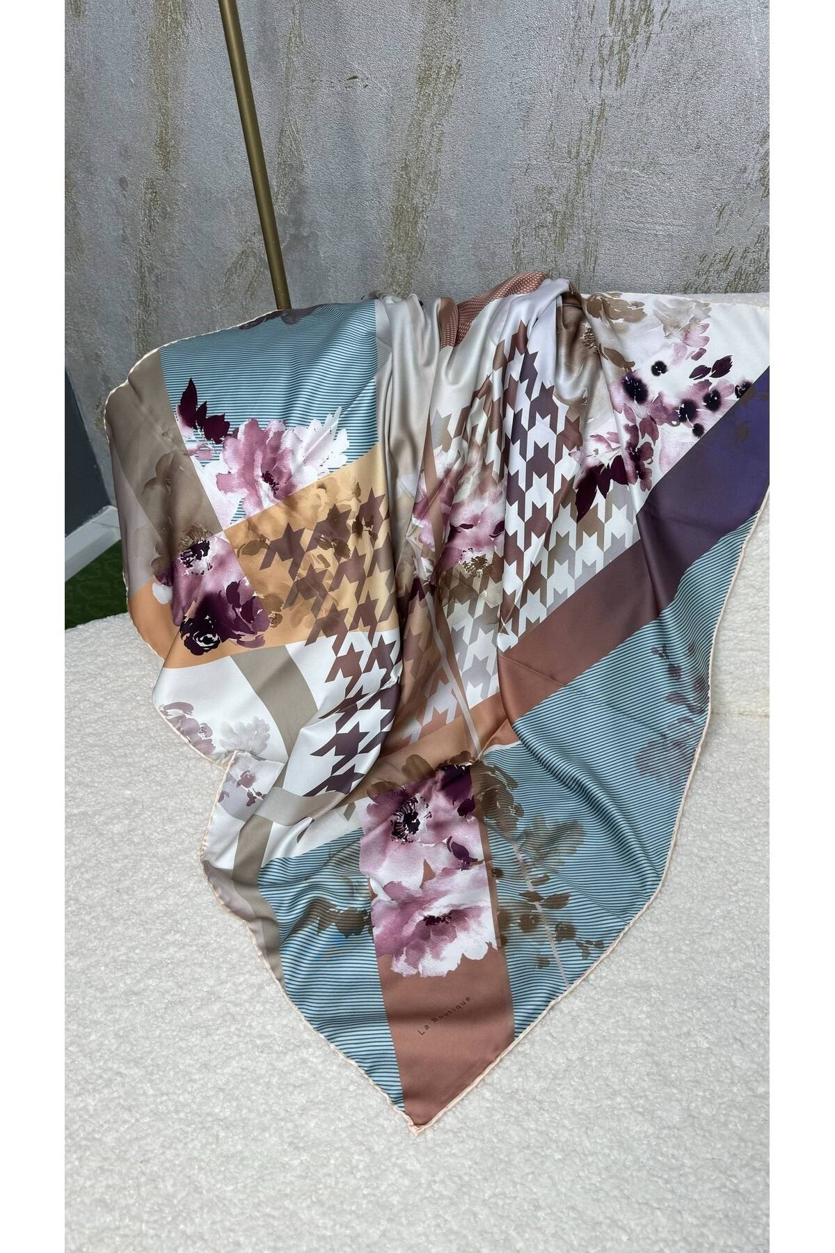 Semra İlhan - LaBoutigue Polyester Eşarp