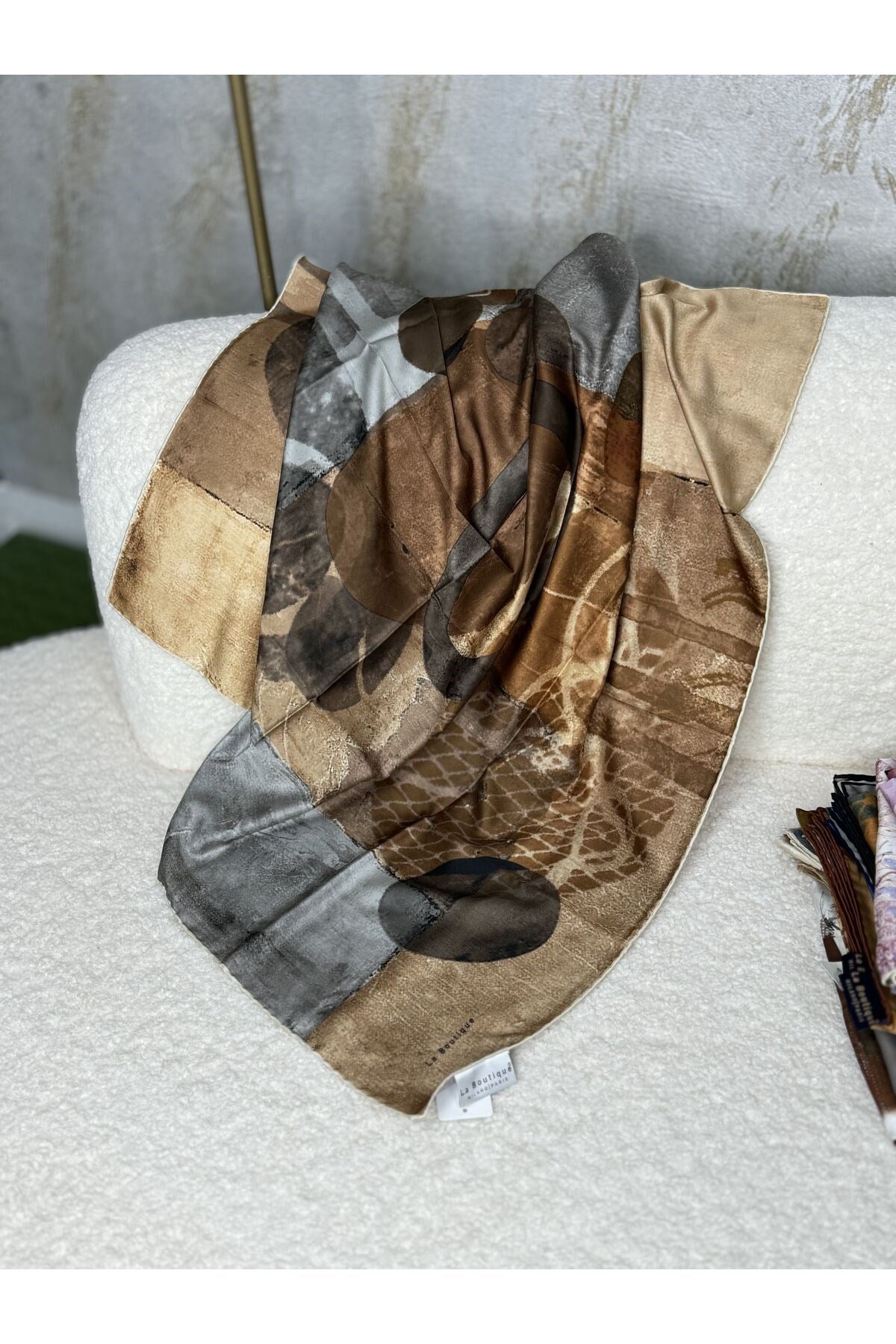 Semra İlhan - LaBoutigue Polyester Eşarp