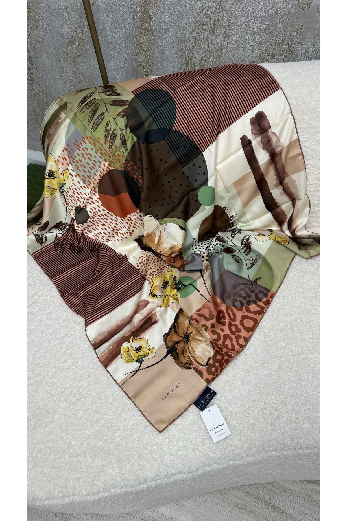 Semra İlhan - LaBoutigue Polyester Eşarp
