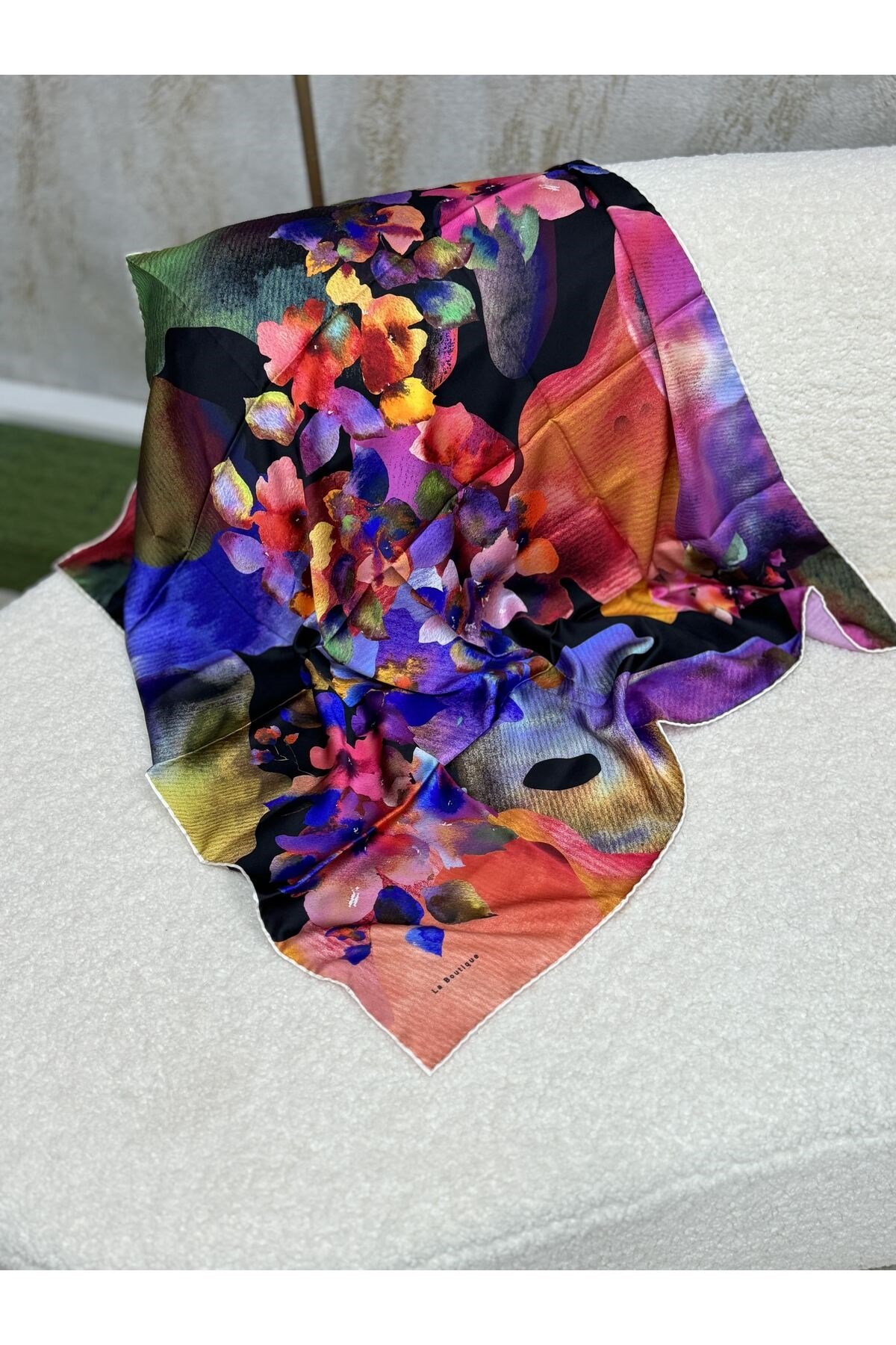 Semra İlhan - LaBoutigue Polyester Eşarp