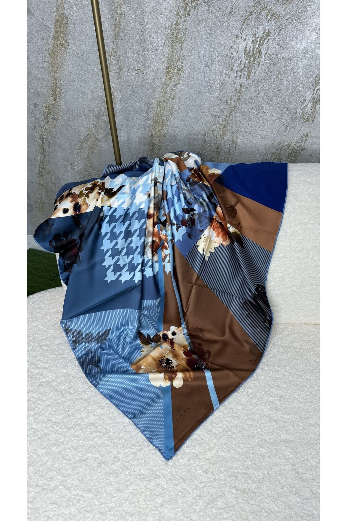 Semra İlhan - LaBoutigue Polyester Eşarp