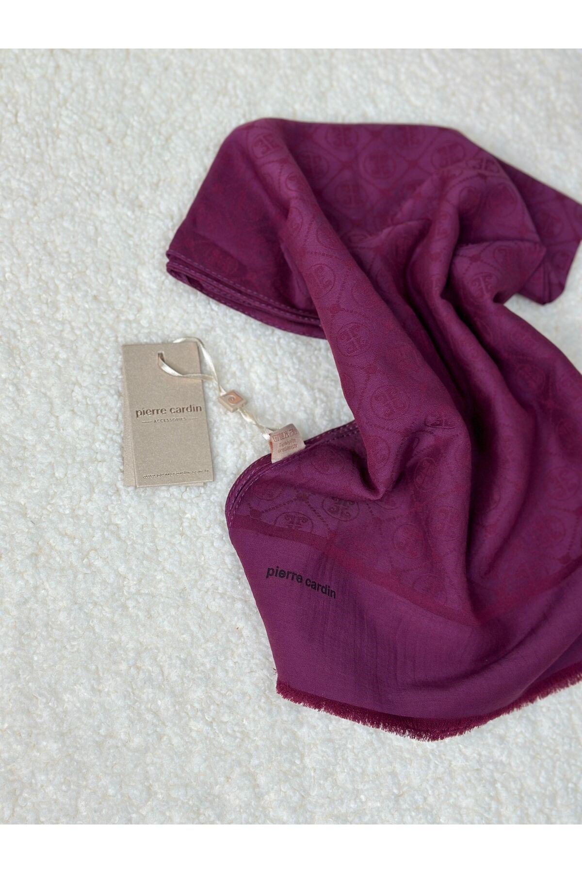 Semra Ilhan - Pierre Cardin Pamuklu Şal