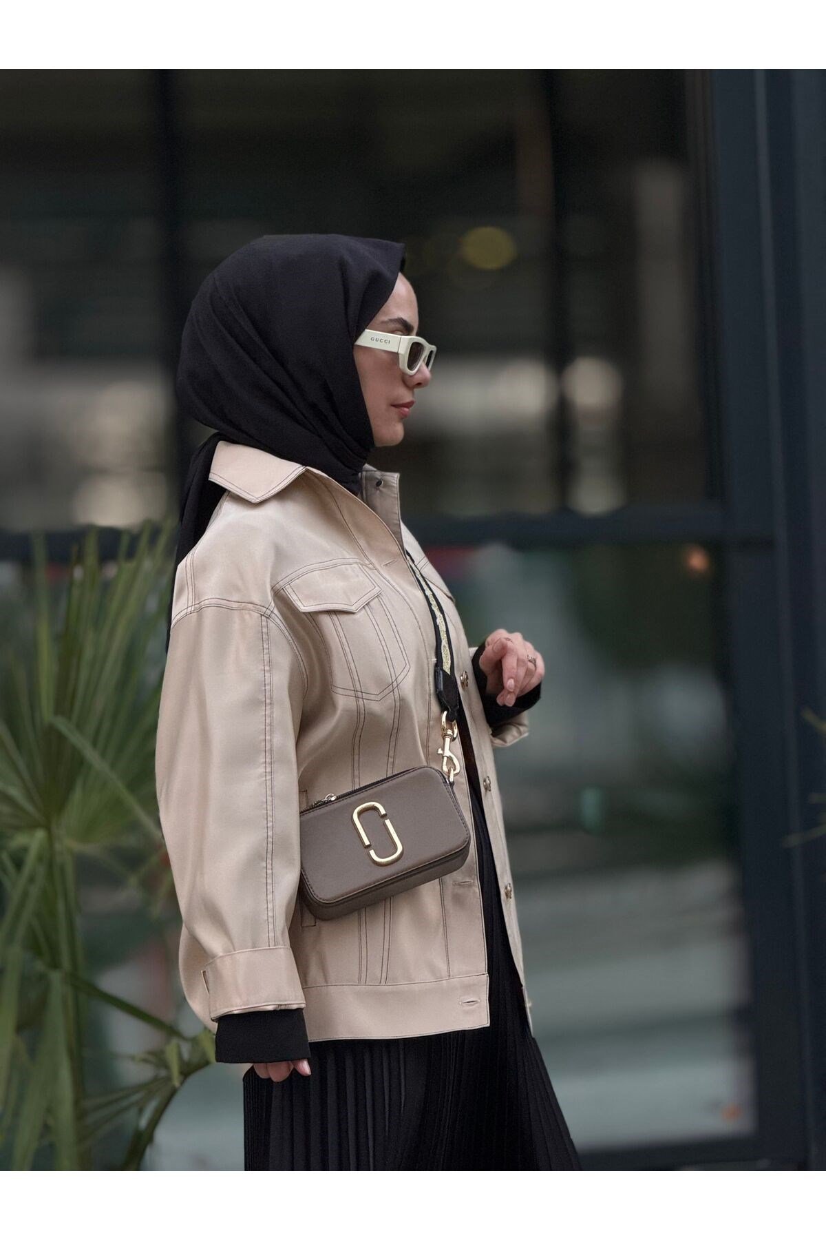 Semra İlhan - Touche Kontrast Dikişli Mat Saten Ceket Bej