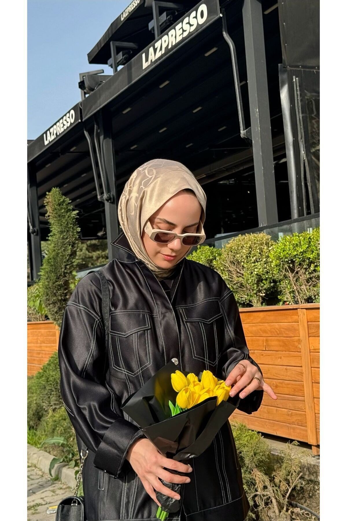 Semra İlhan - Touche Kontrast Dikişli Mat Saten Ceket Siyah
