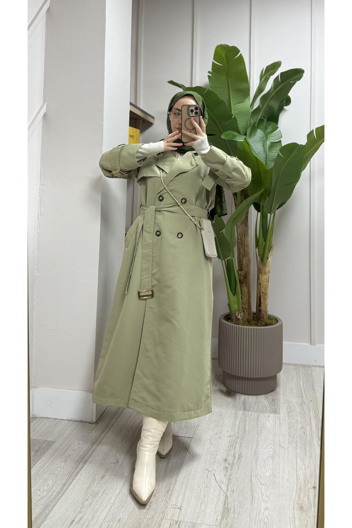 Toka Detaylı Oversize Trençkot Çağla Yeşili