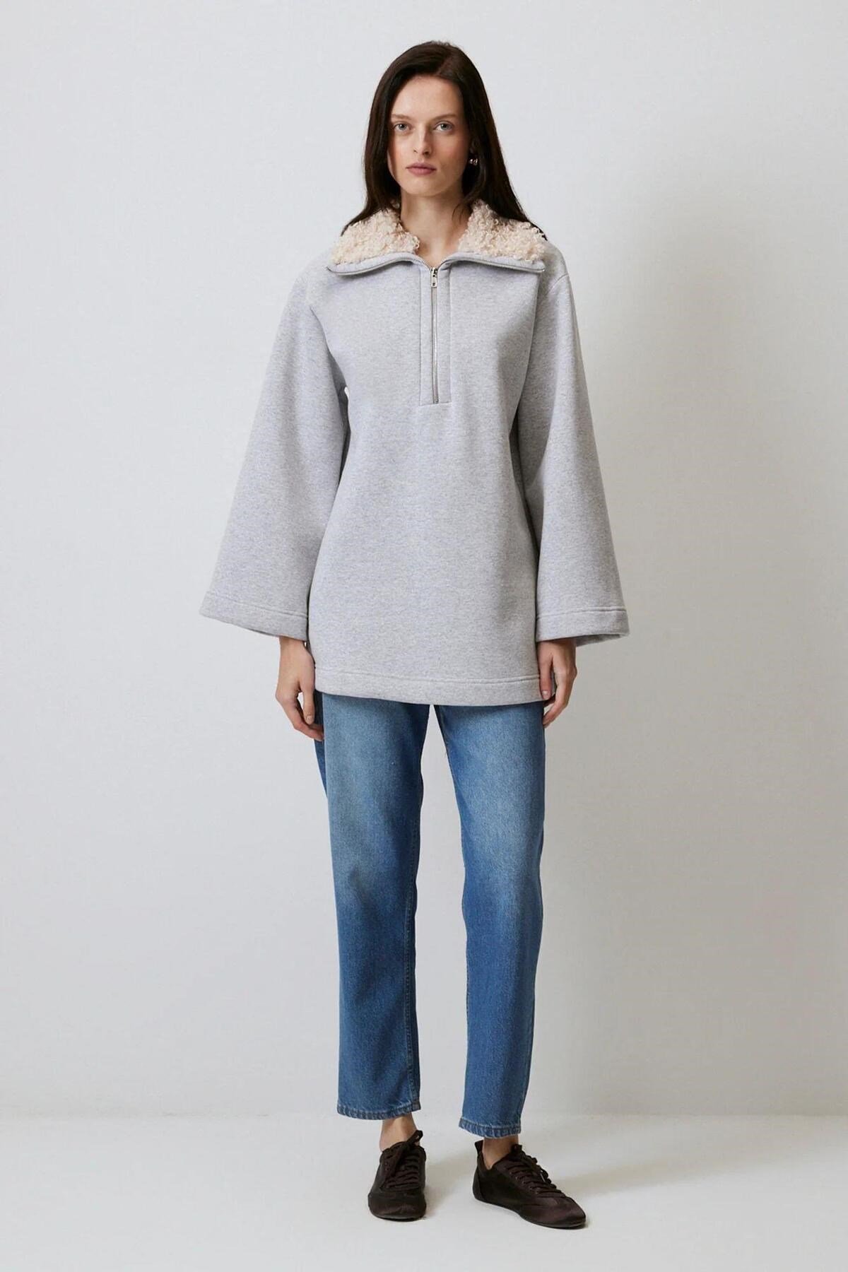 Yakası Kürklü Sweatshirt Gri
