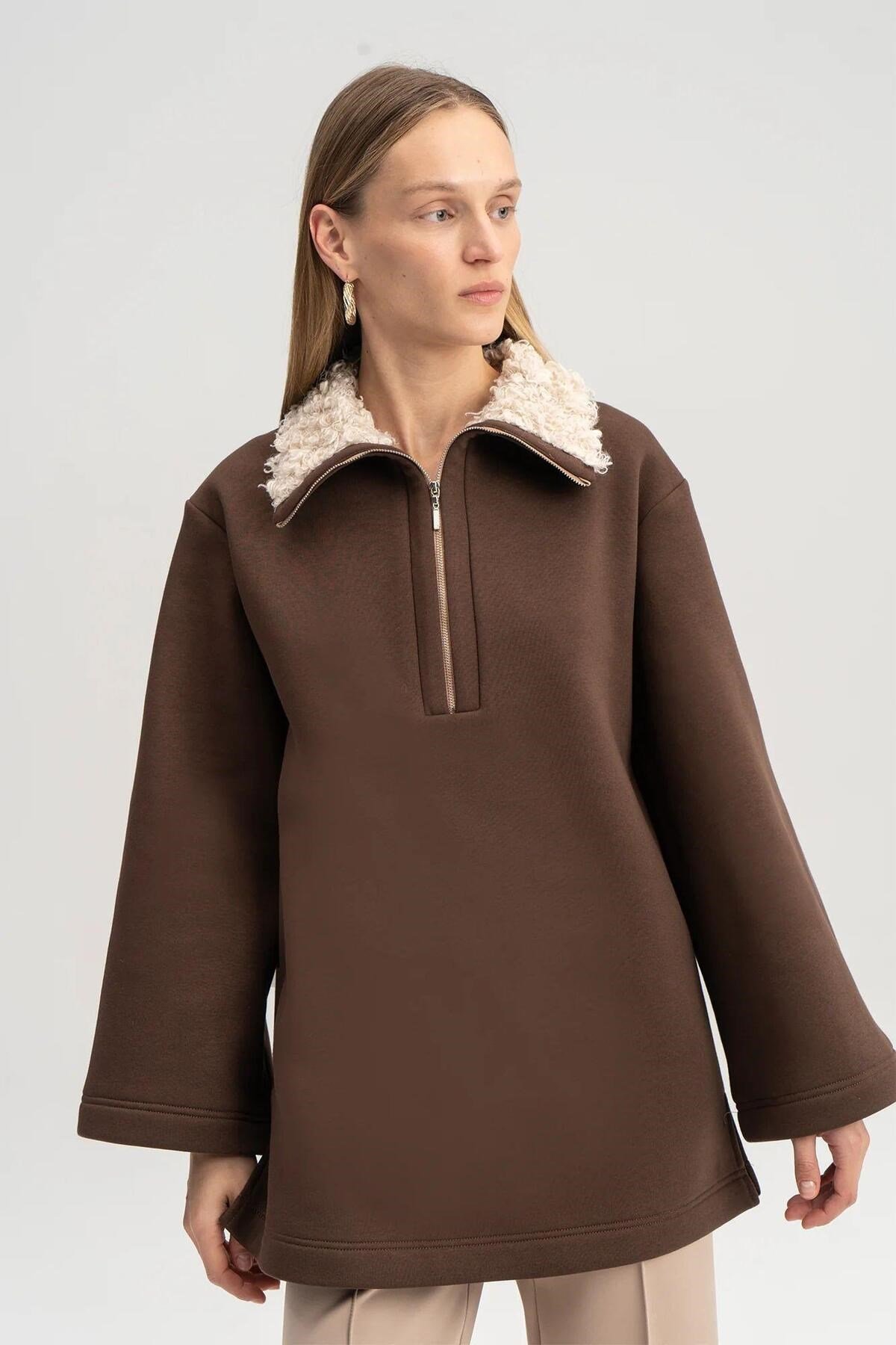 Yakası Kürklü Sweatshirt Kahverengi
